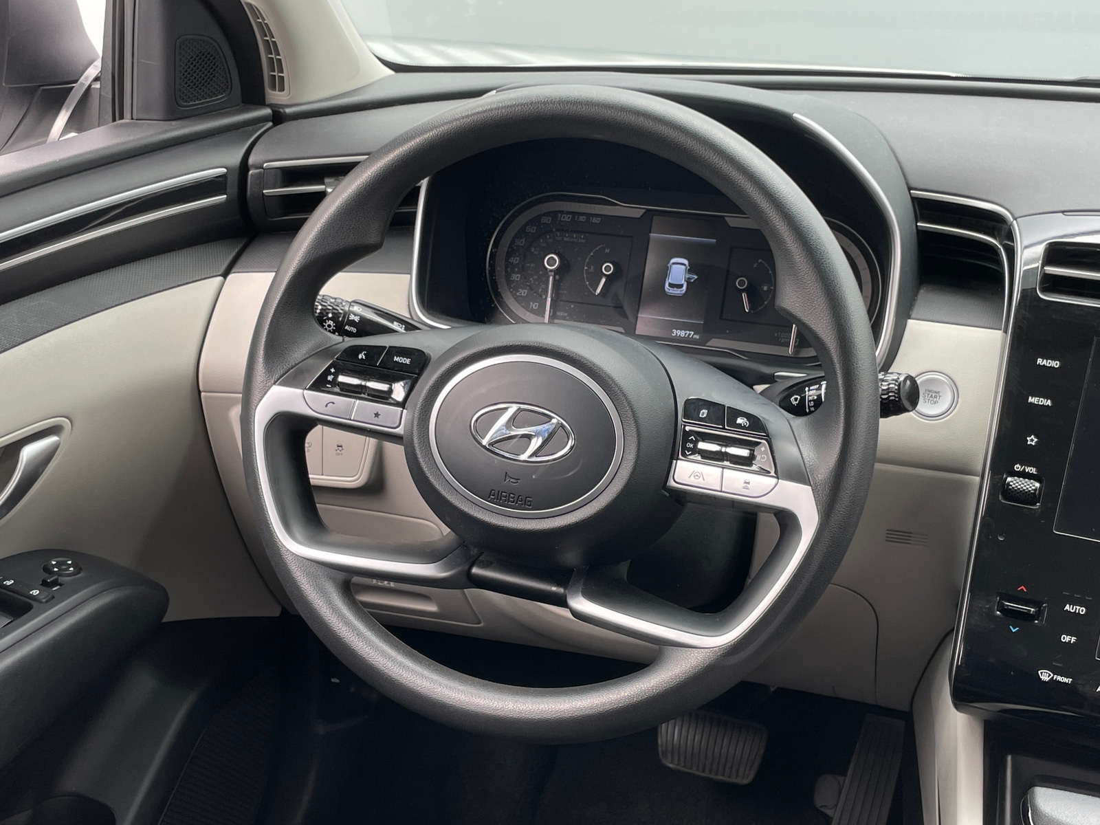 Thumbnail: 2024 Hyundai Tucson - 5
