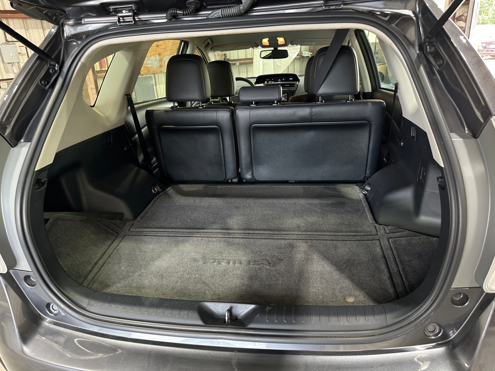 Thumbnail: 2015 Toyota Prius v - 7