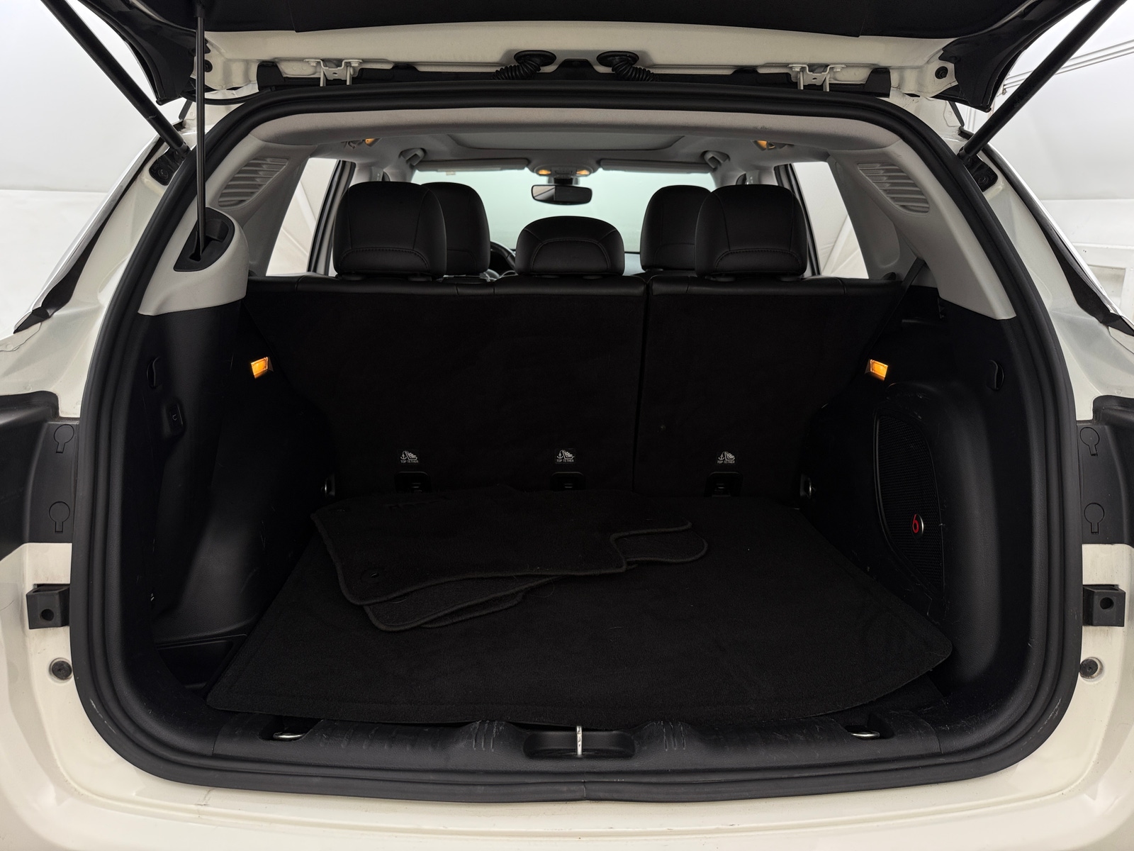 Thumbnail: 2018 Jeep Compass - 6