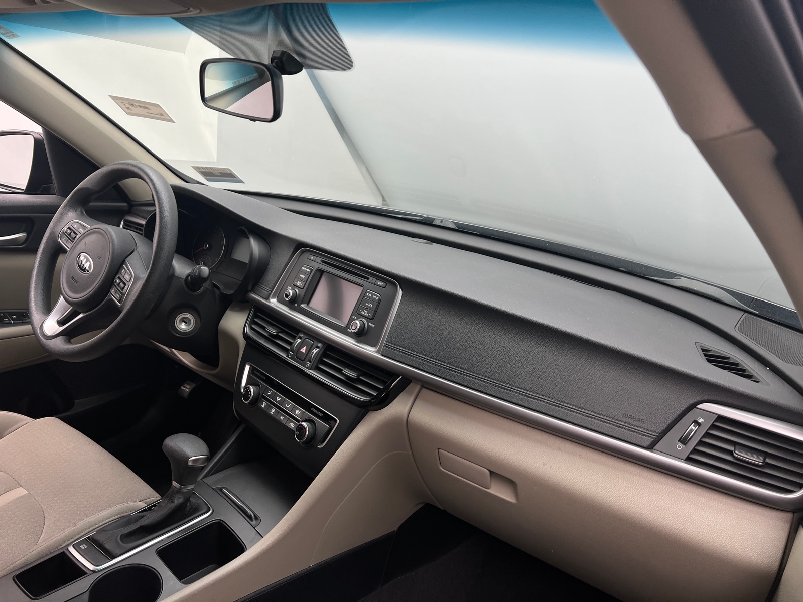 Thumbnail: 2016 Kia Optima - 3