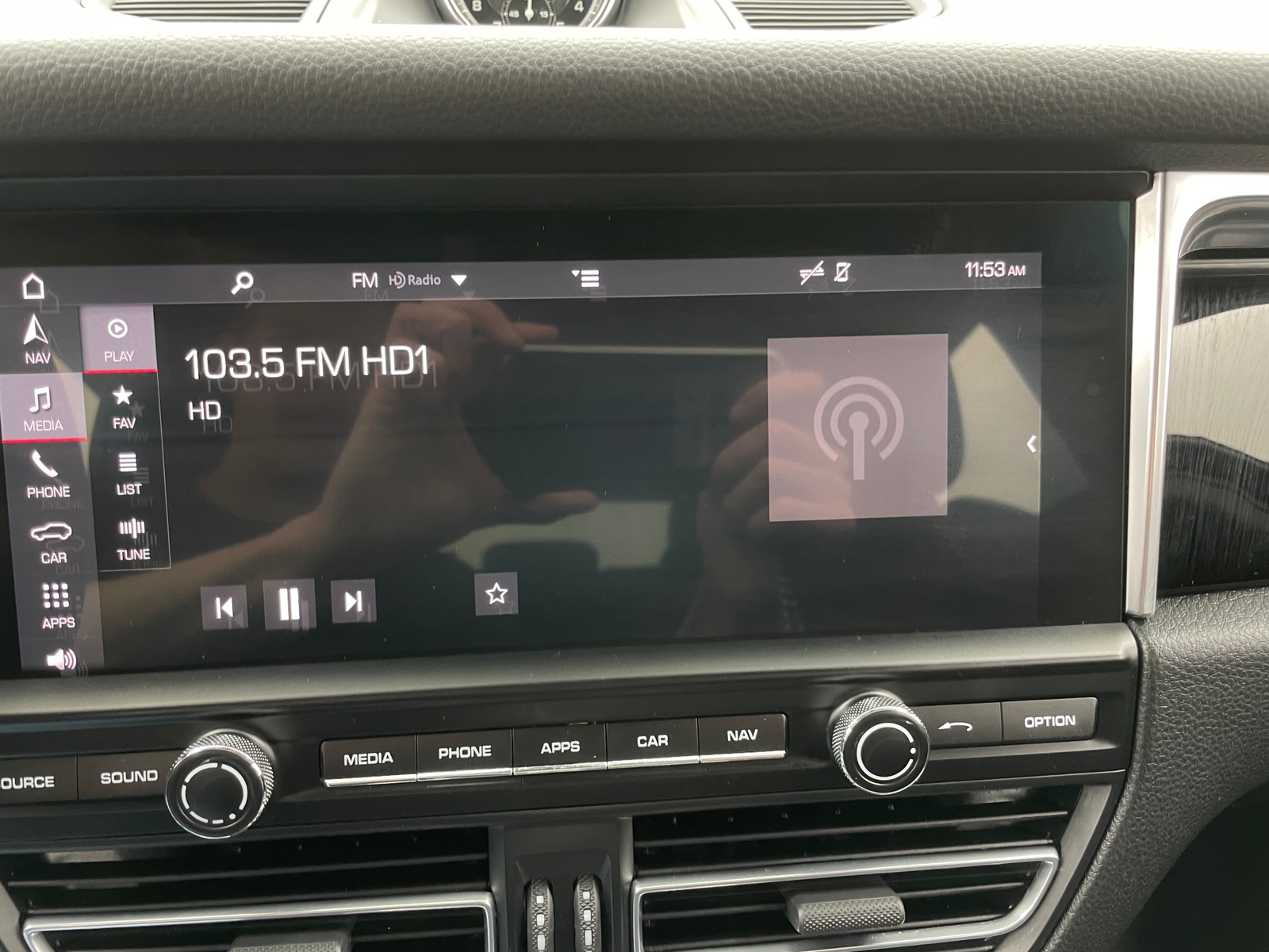 Thumbnail: 2021 Porsche Macan - 4