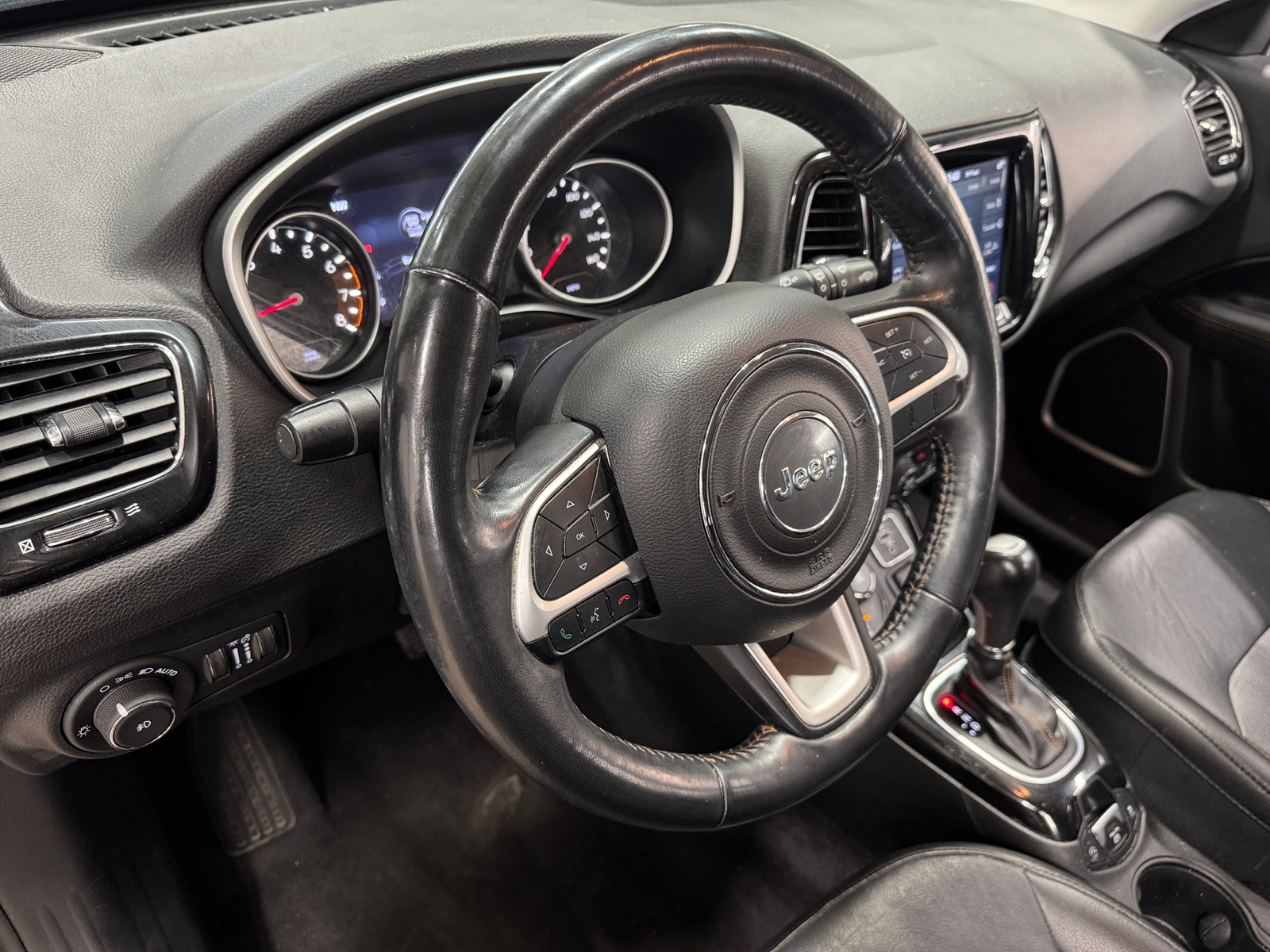 Thumbnail: 2019 Jeep Compass - 2