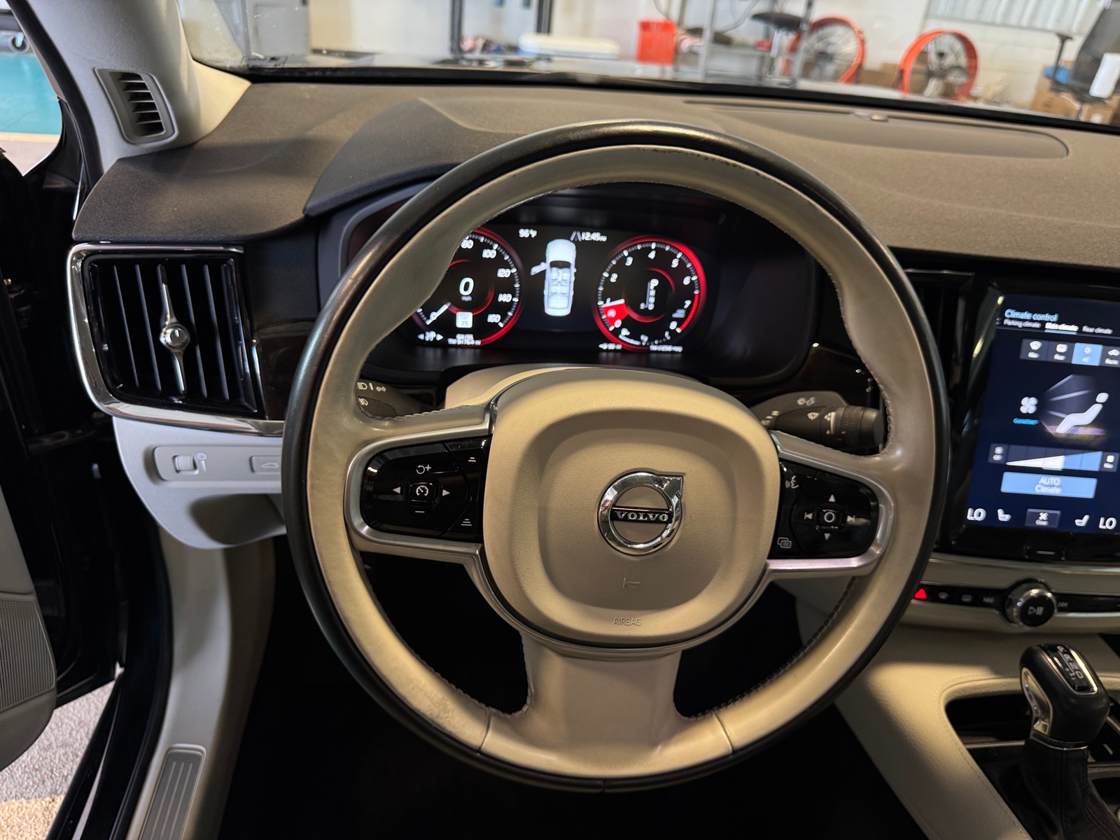 Thumbnail: 2018 Volvo S90 - 4