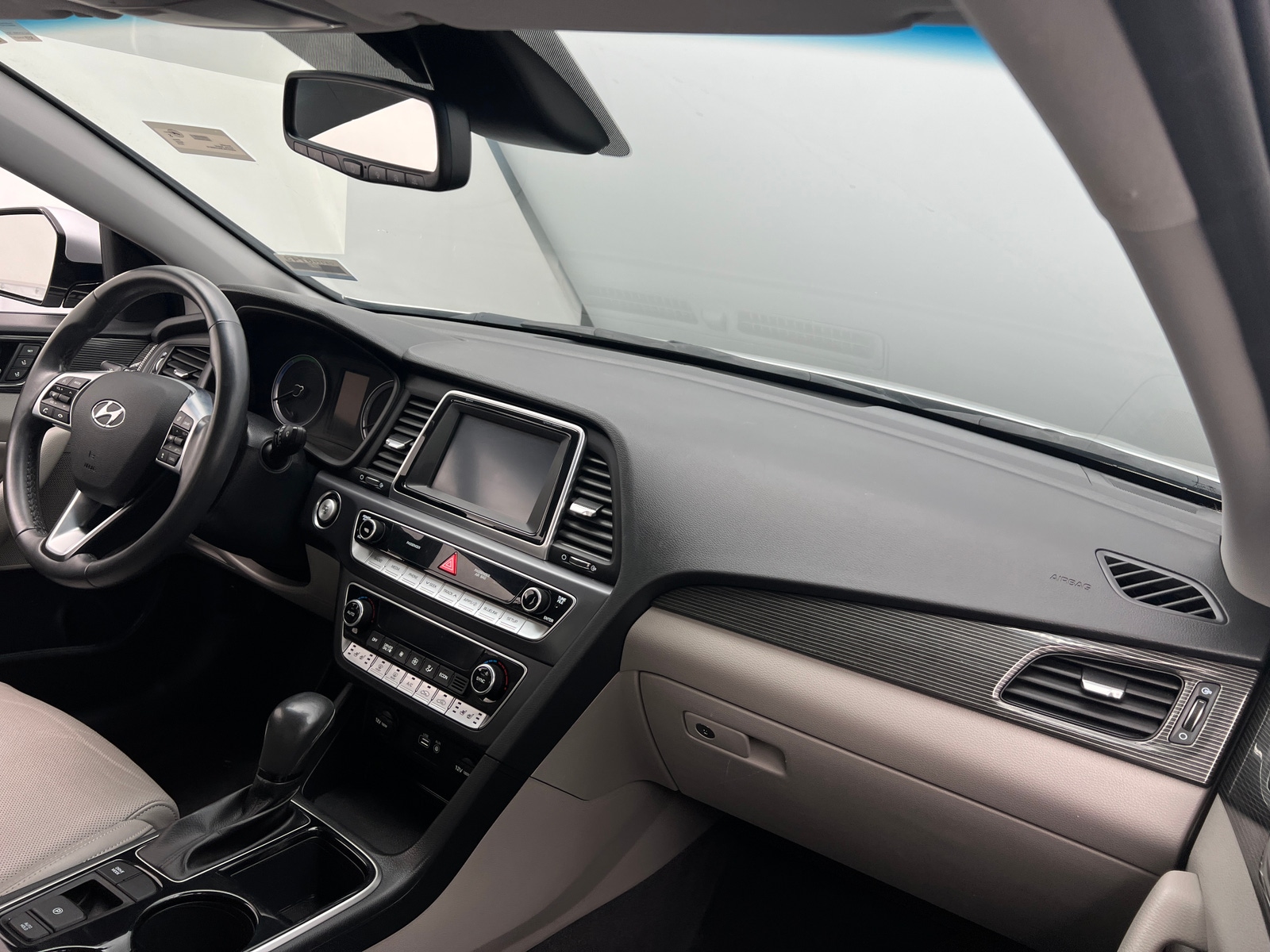Thumbnail: 2019 Hyundai Sonata - 2
