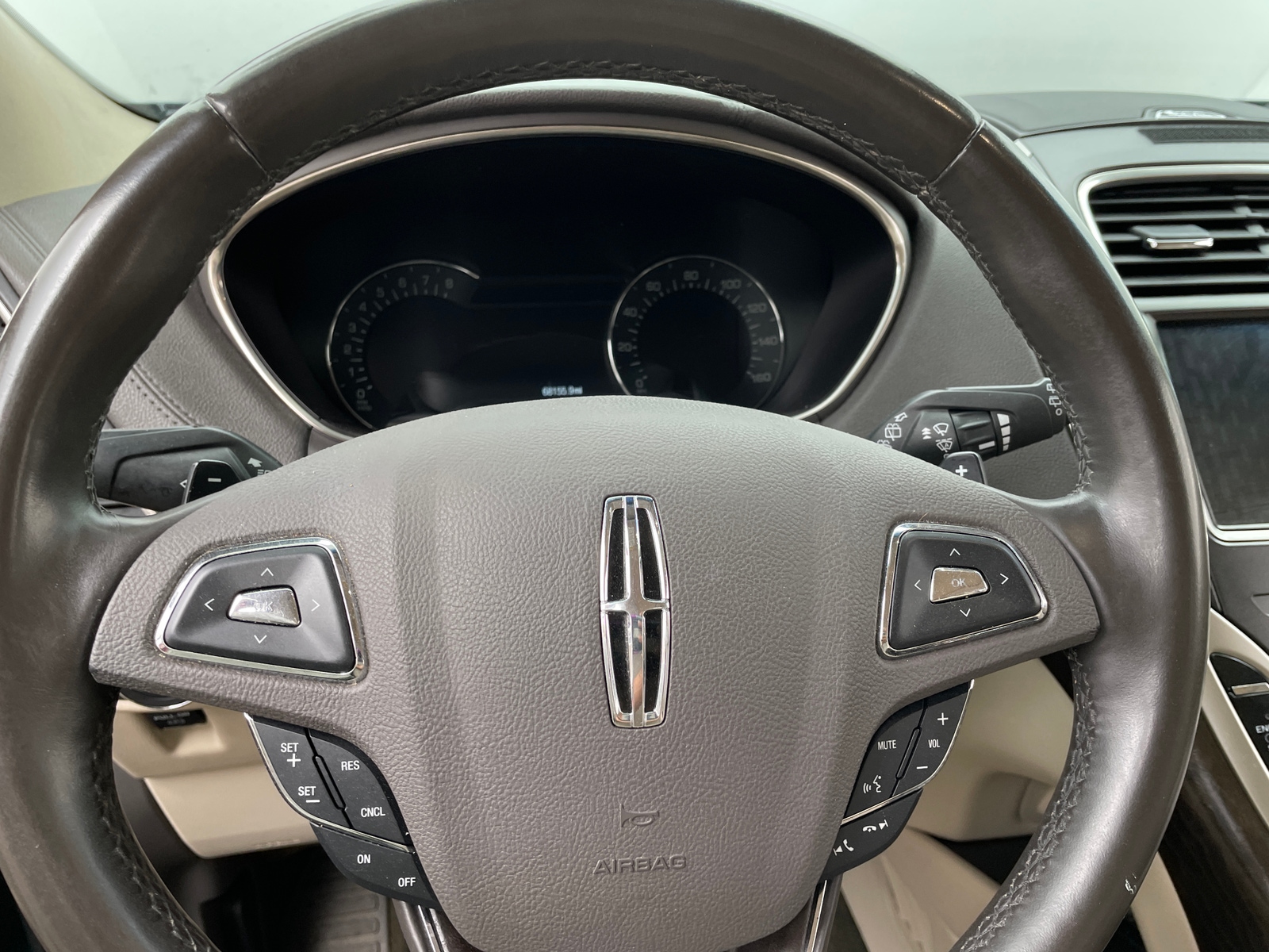 Thumbnail: 2016 Lincoln MKX - 4