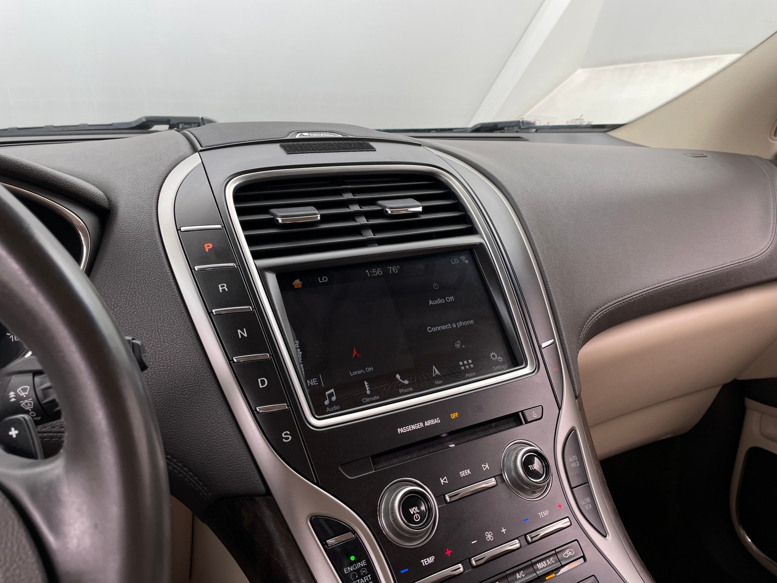 Thumbnail: 2016 Lincoln MKX - 3