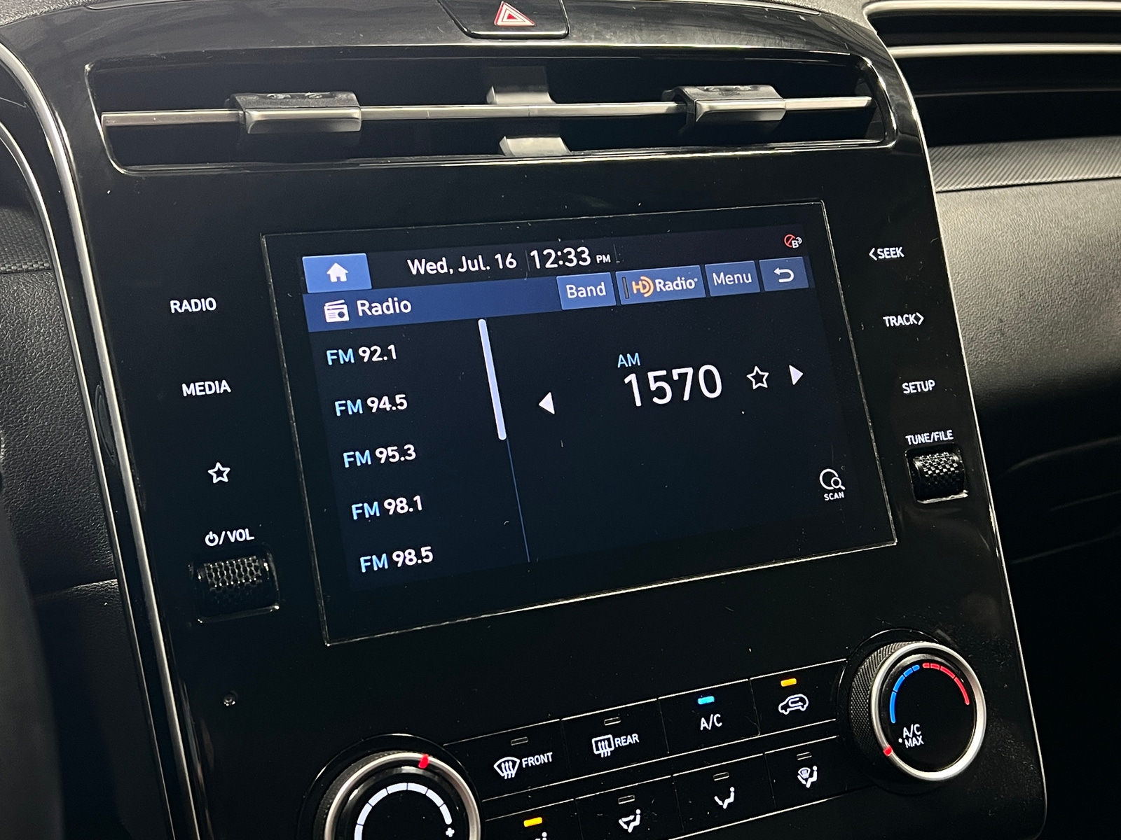 Thumbnail: 2022 Hyundai Tucson - 4