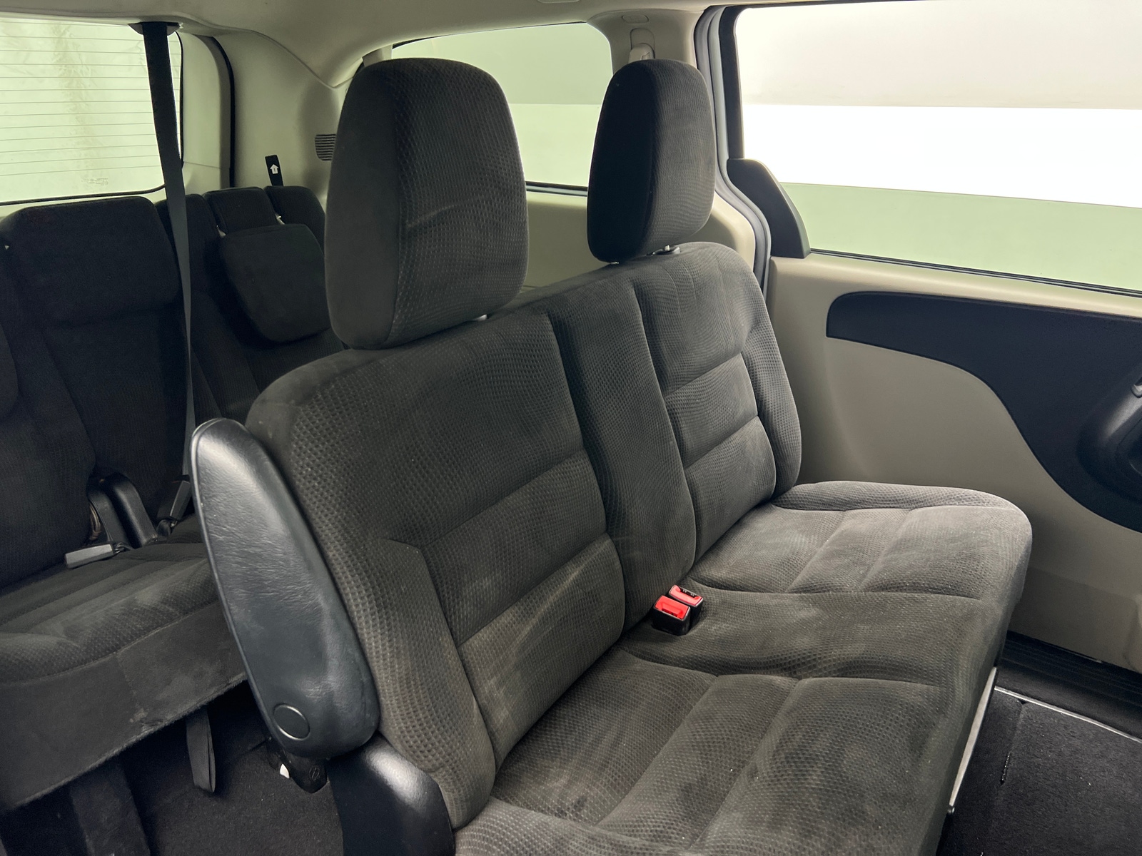 Thumbnail: 2017 Dodge Grand Caravan - 6
