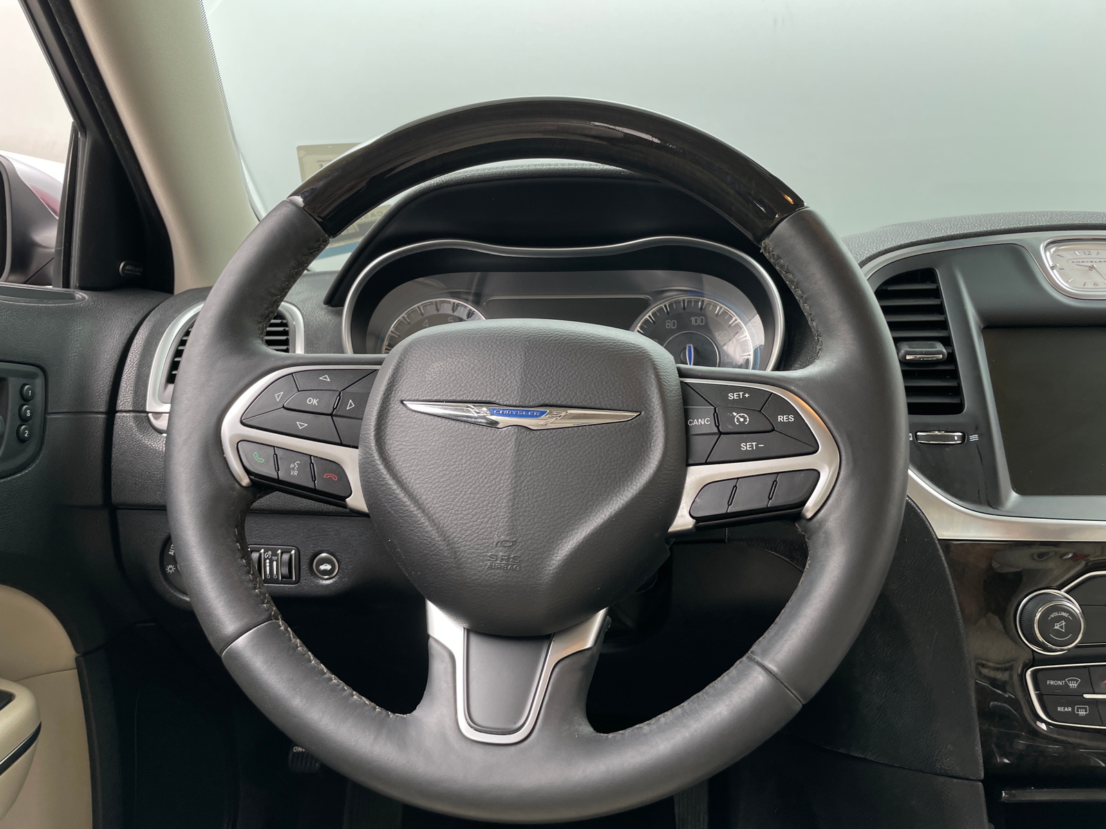 Thumbnail: 2016 Chrysler 300 - 4