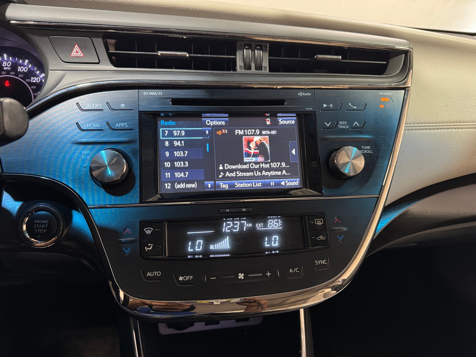Thumbnail: 2018 Toyota Avalon - 3