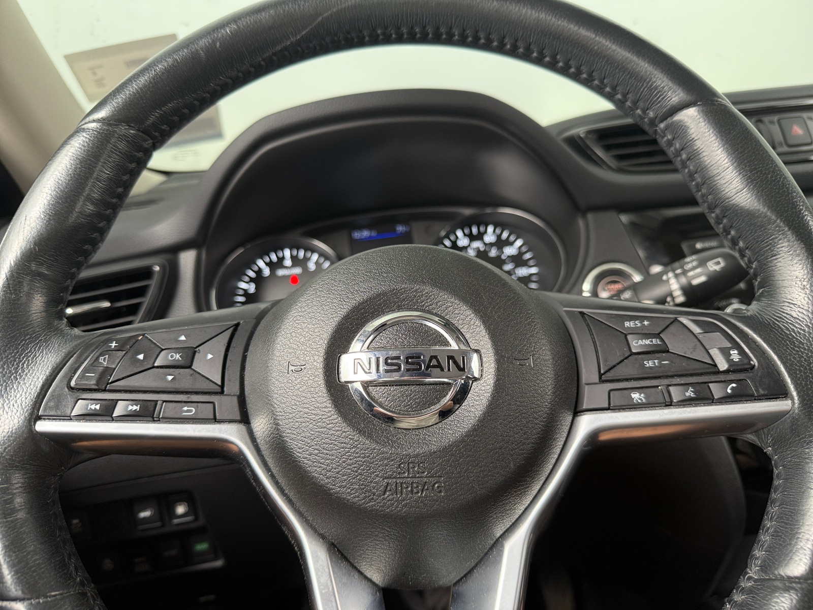 Thumbnail: 2018 Nissan Rogue - 5