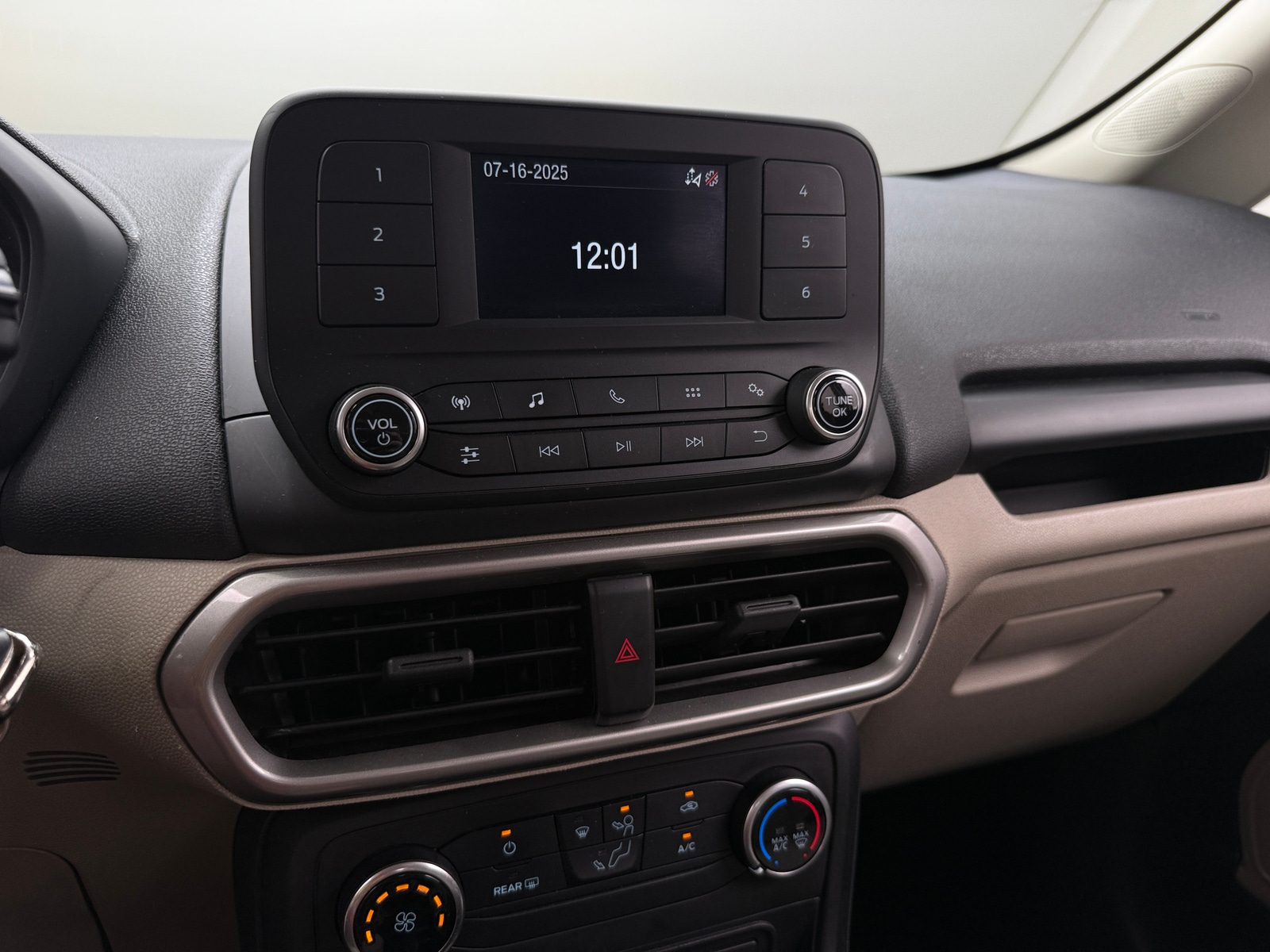 Thumbnail: 2021 Ford EcoSport - 4