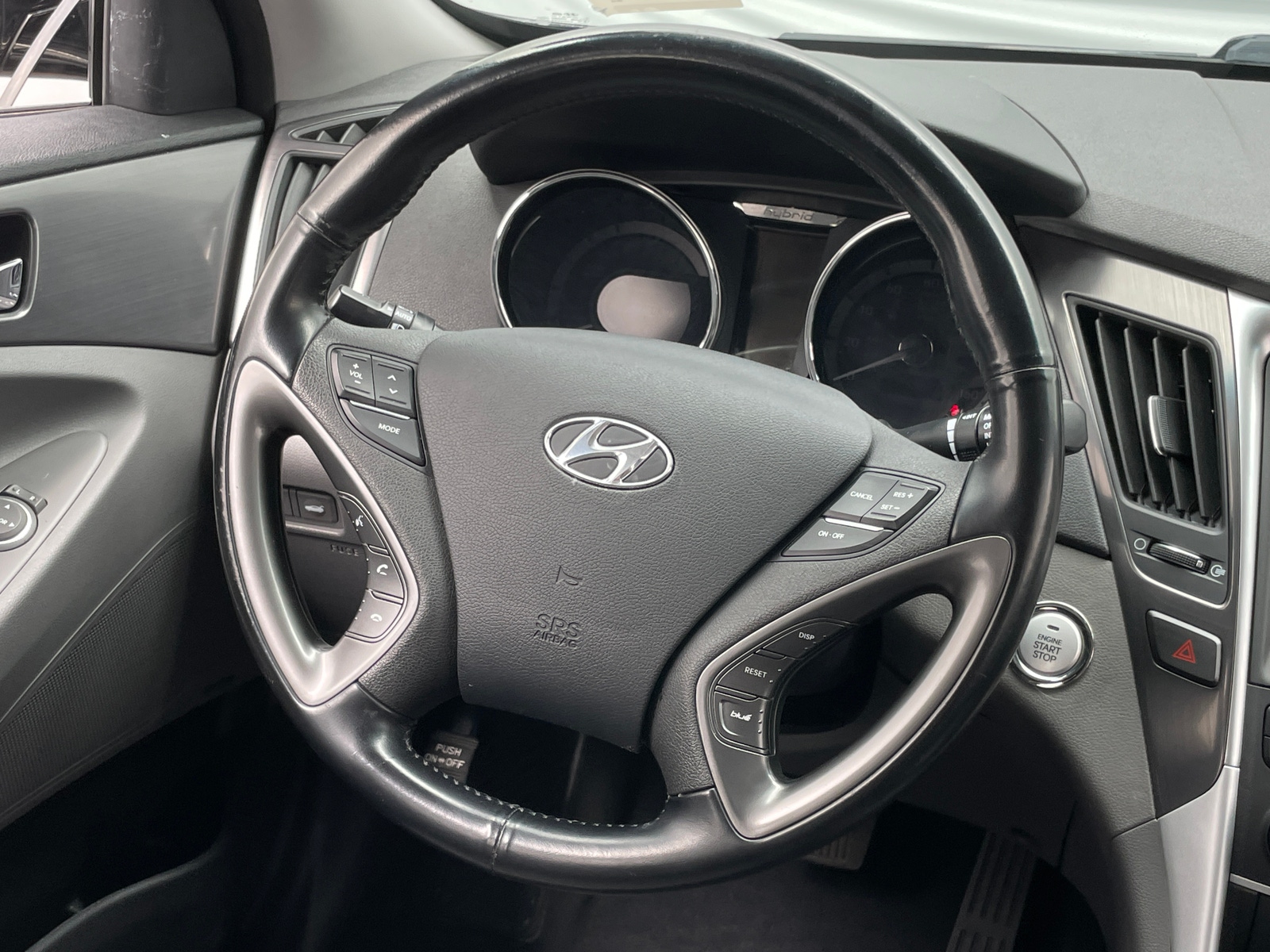 Thumbnail: 2015 Hyundai Sonata - 4