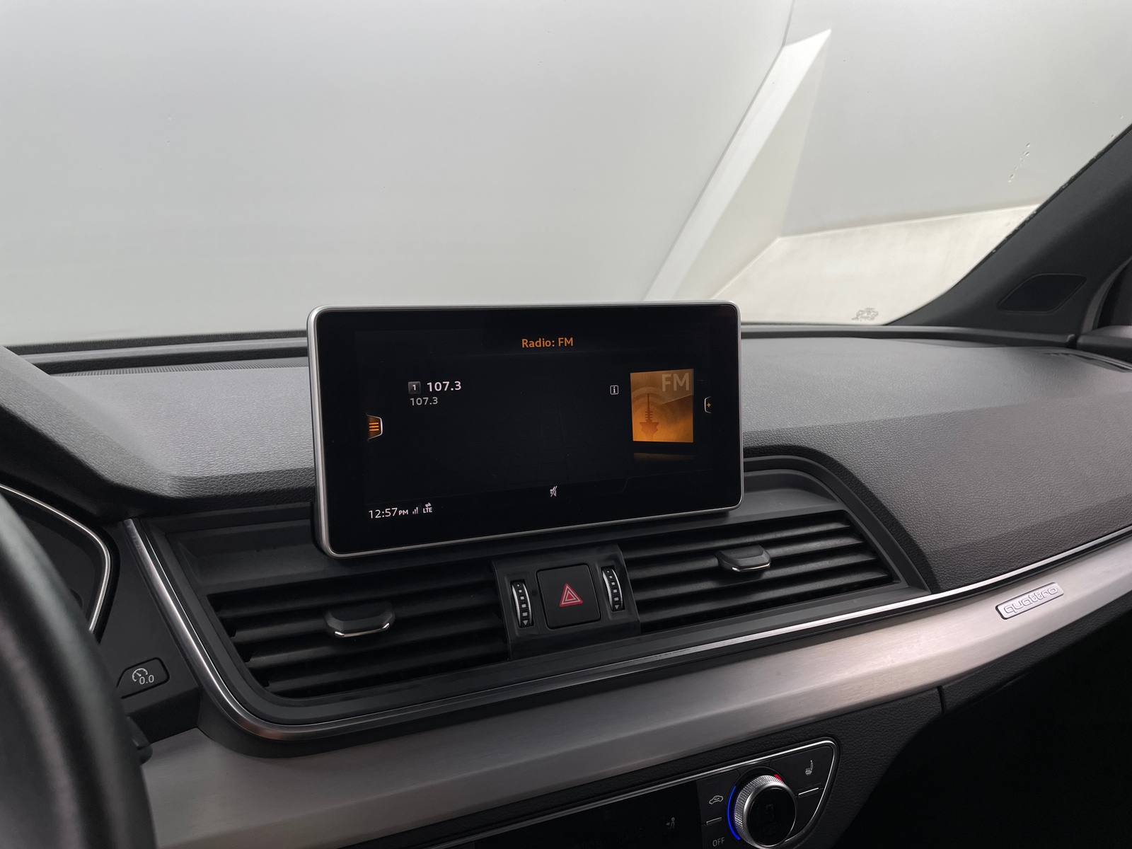 Thumbnail: 2020 Audi SQ5 - 3