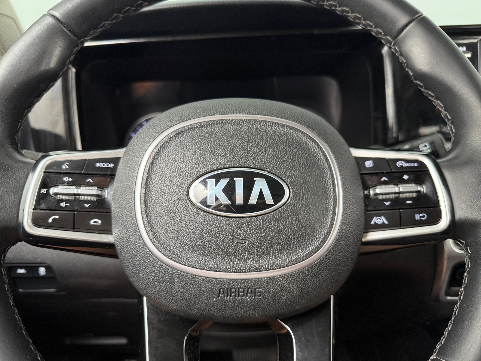 Thumbnail: 2021 Kia Sorento - 4