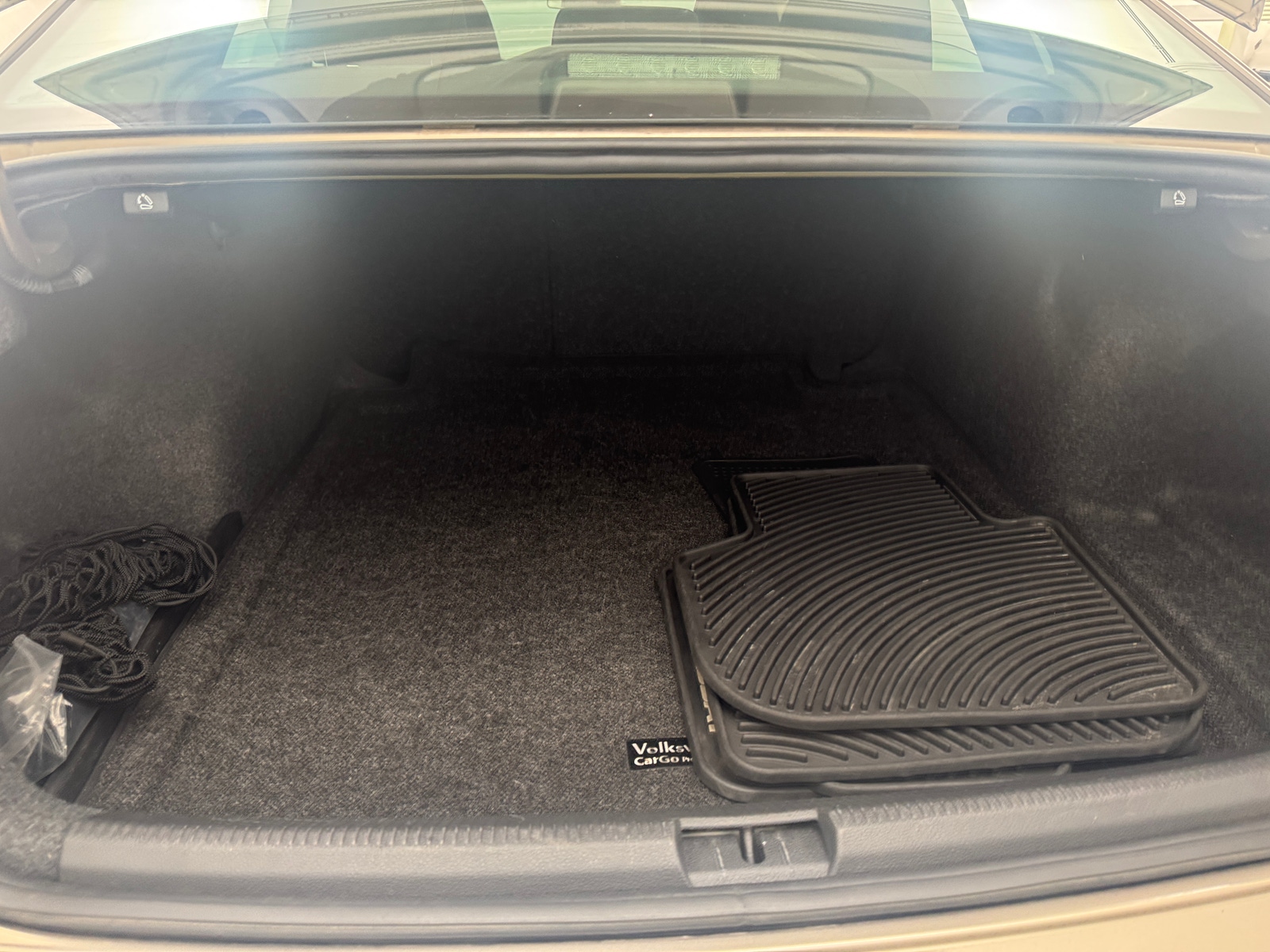 Thumbnail: 2016 Volkswagen Passat - 7