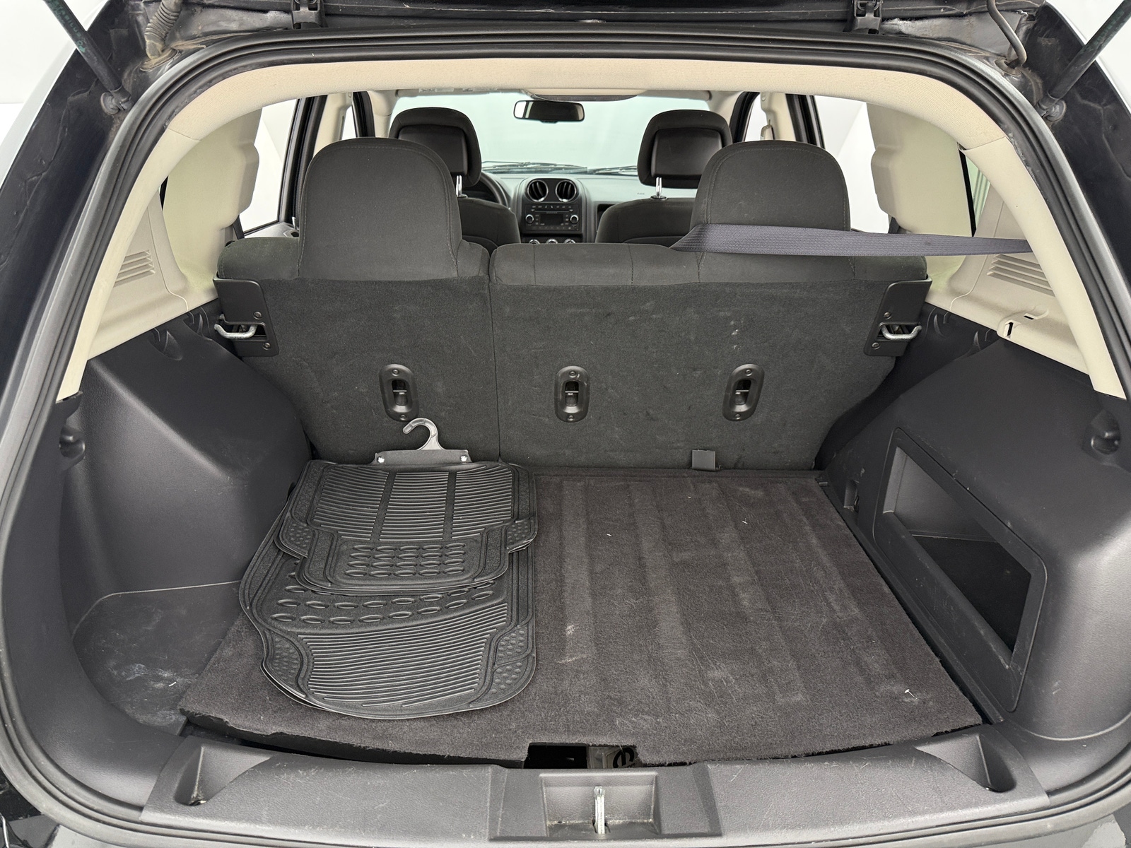 Thumbnail: 2017 Jeep Compass - 7
