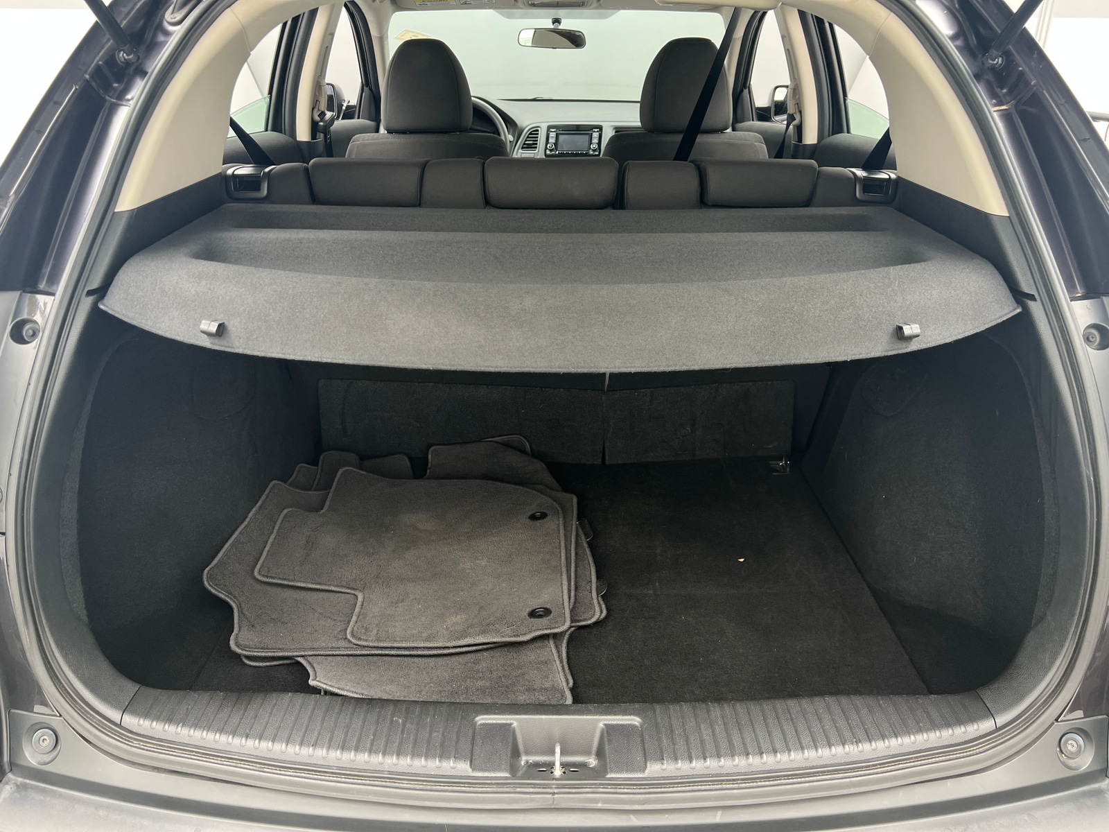Thumbnail: 2016 Honda HR-V - 7