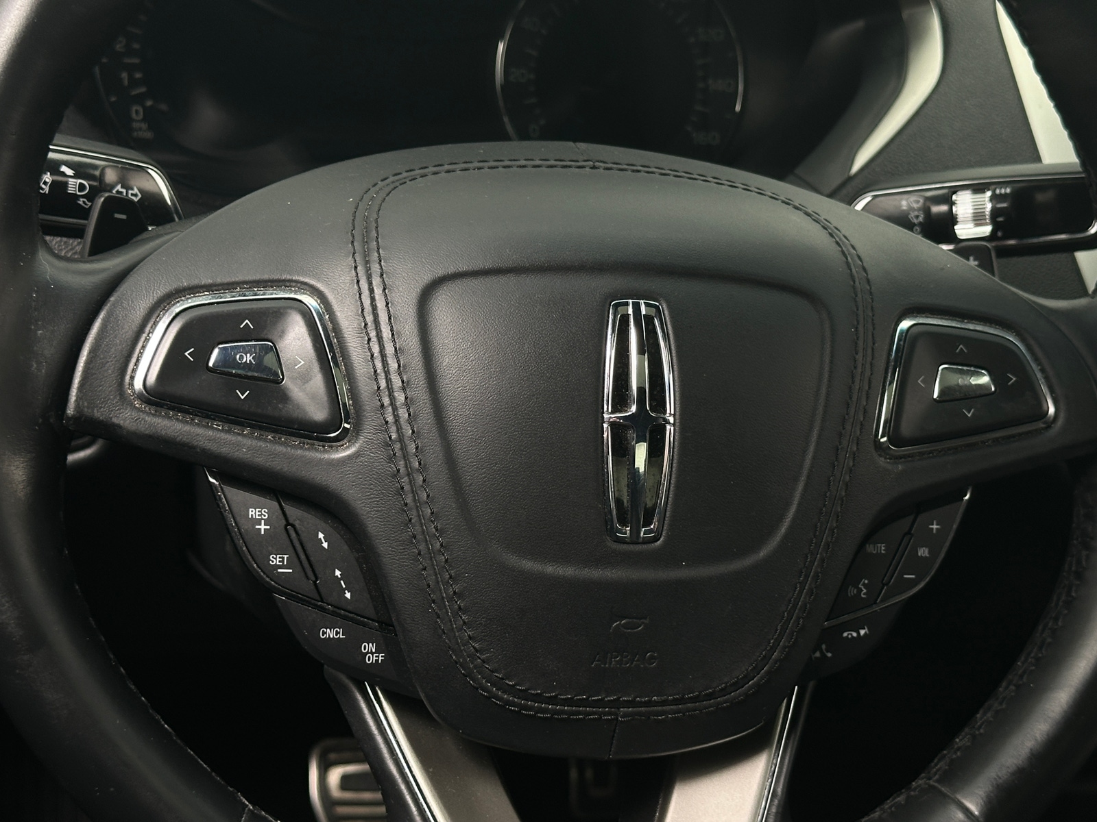 Thumbnail: 2019 Lincoln MKZ - 4