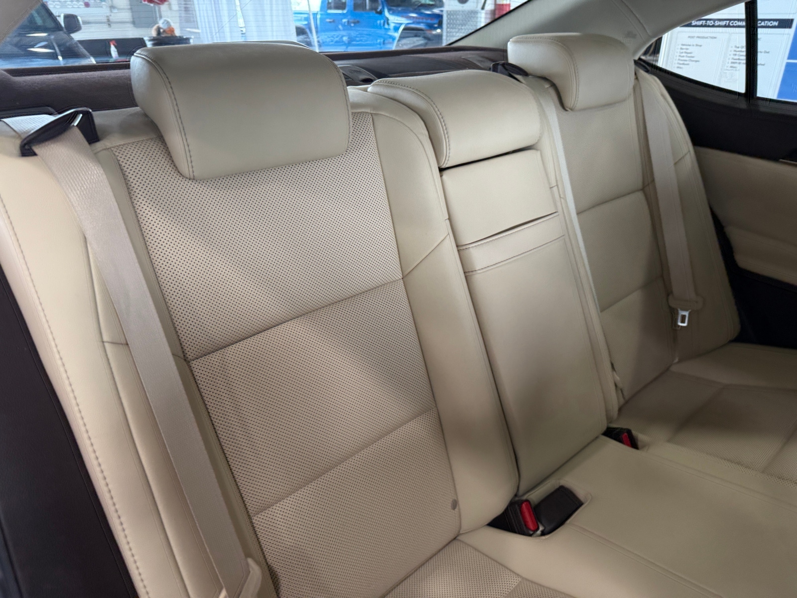 Thumbnail: 2016 Lexus ES - 5