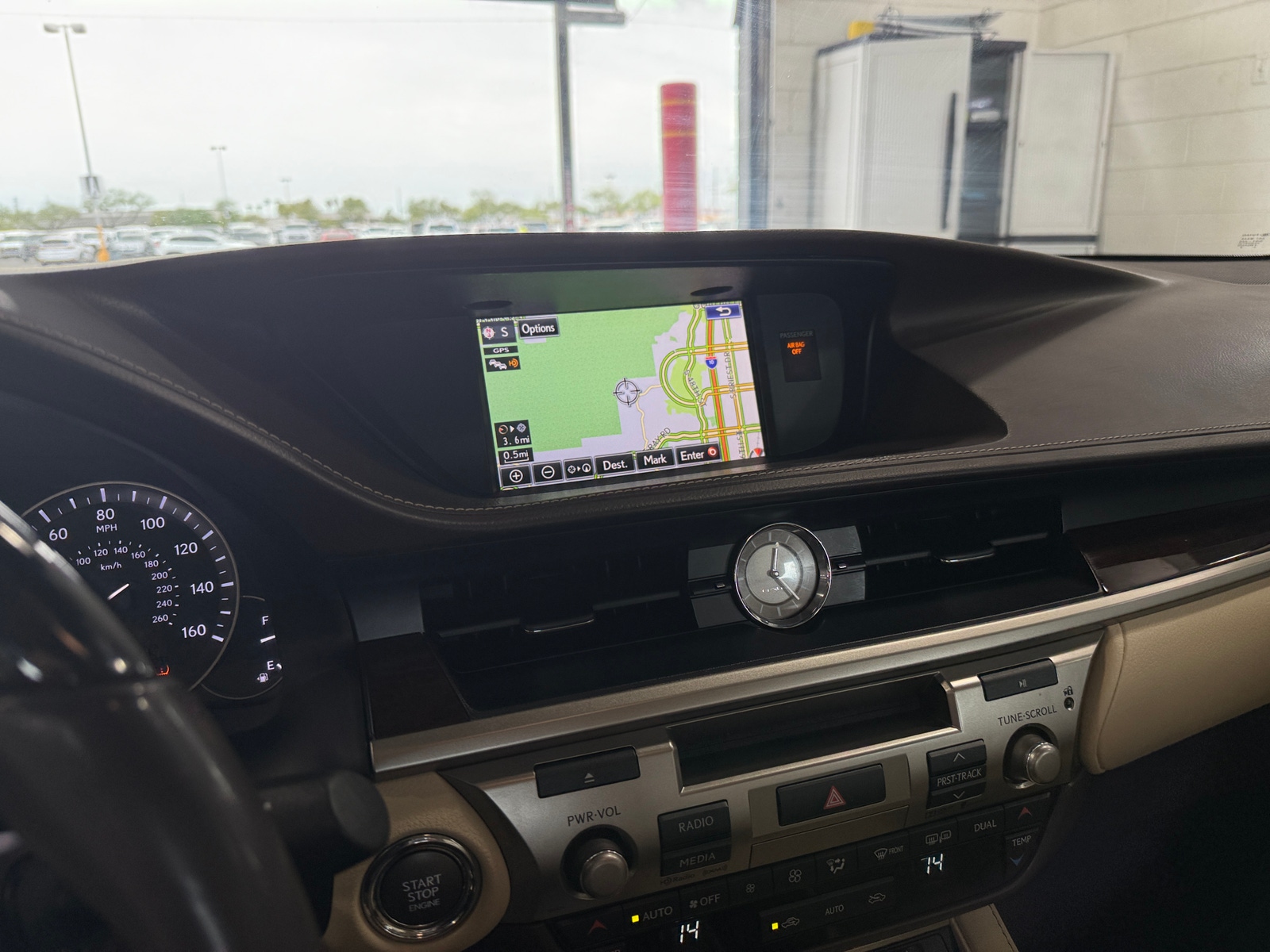 Thumbnail: 2016 Lexus ES - 3