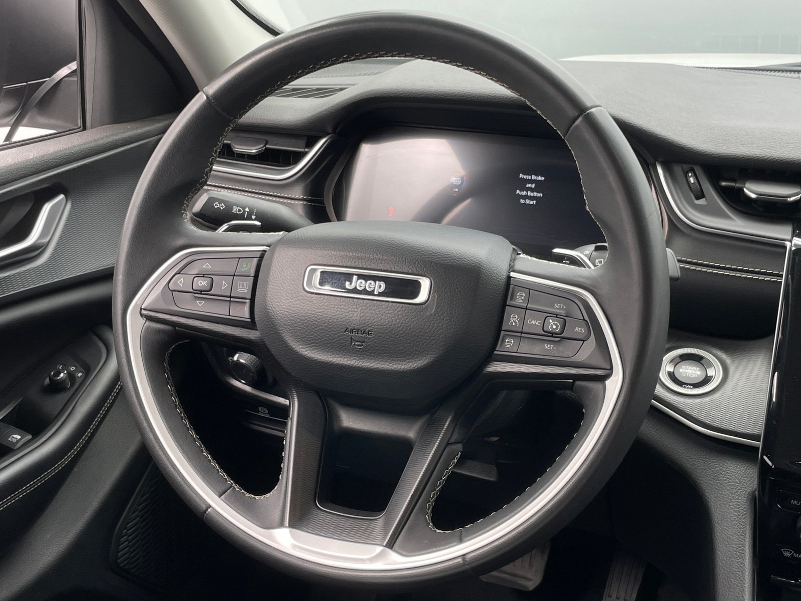 Thumbnail: 2023 Jeep Grand Cherokee L - 5