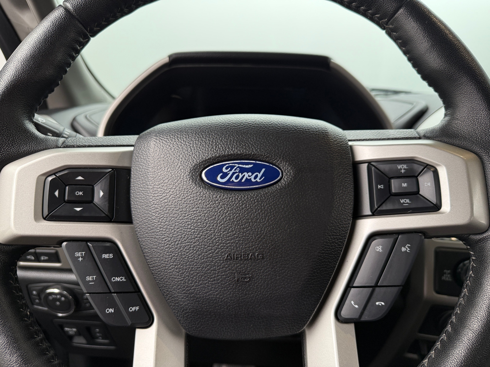 Thumbnail: 2018 Ford Econoline - 4