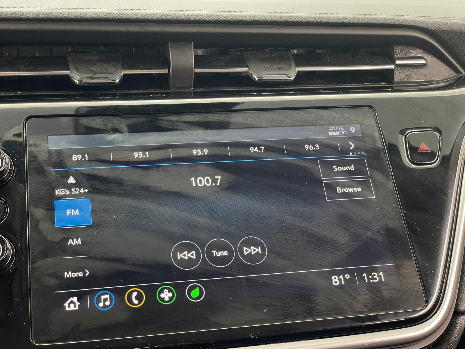 Thumbnail: 2022 Chevrolet Bolt EUV - 3