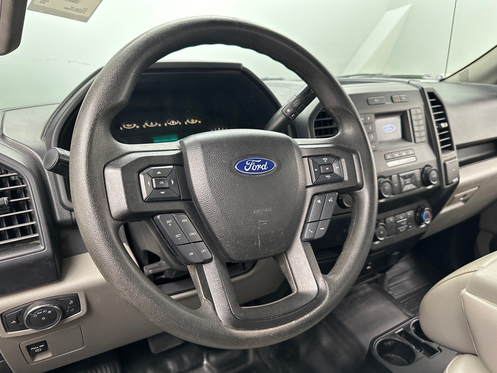 Thumbnail: 2019 Ford Econoline - 5