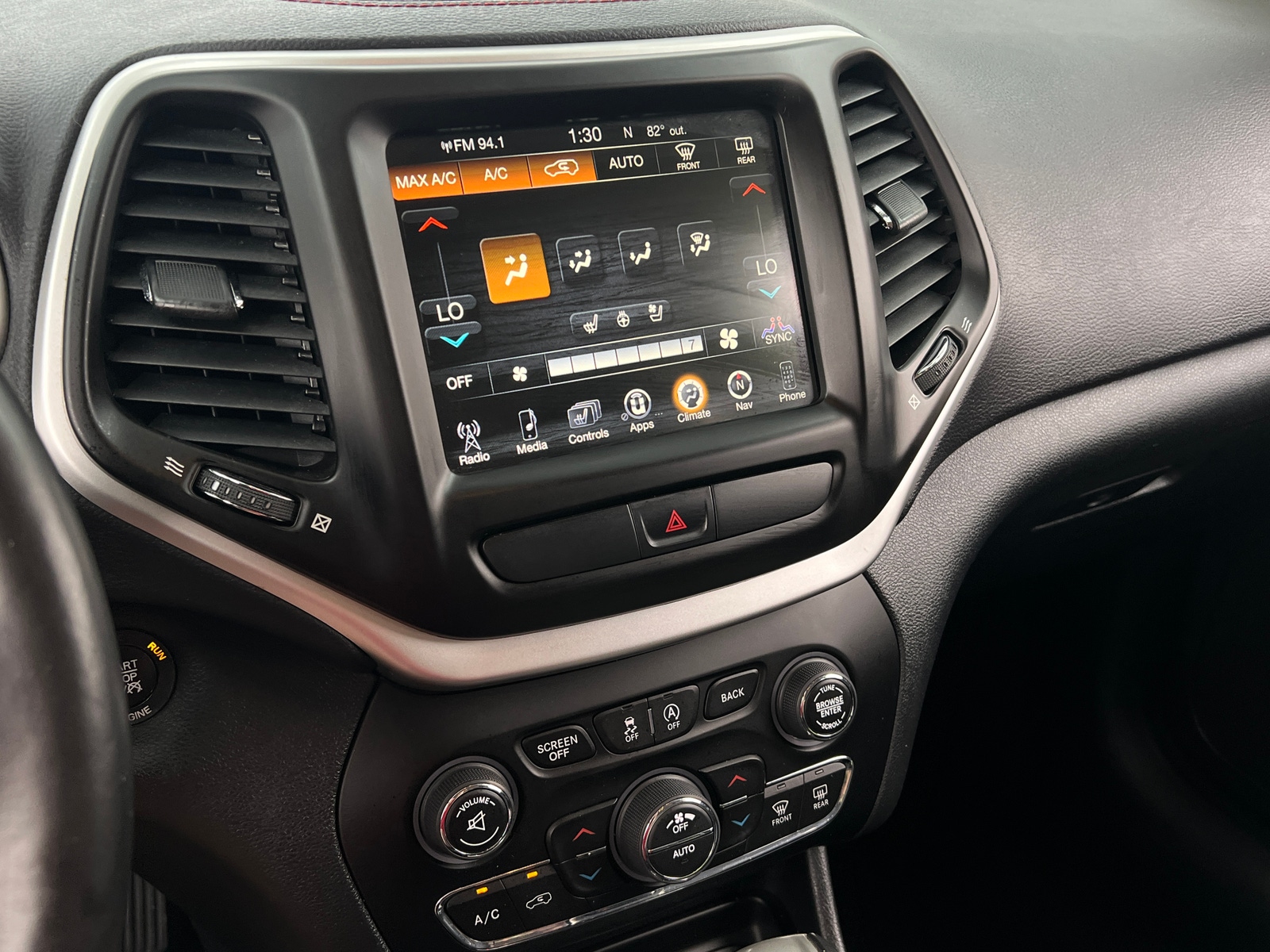 Thumbnail: 2016 Jeep Cherokee - 3
