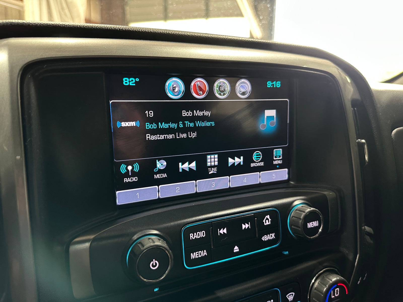 Thumbnail: 2017 Chevrolet Silverado 1500 - 4