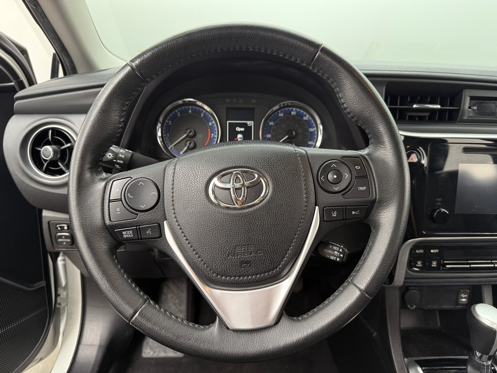 Thumbnail: 2019 Toyota Corolla - 4