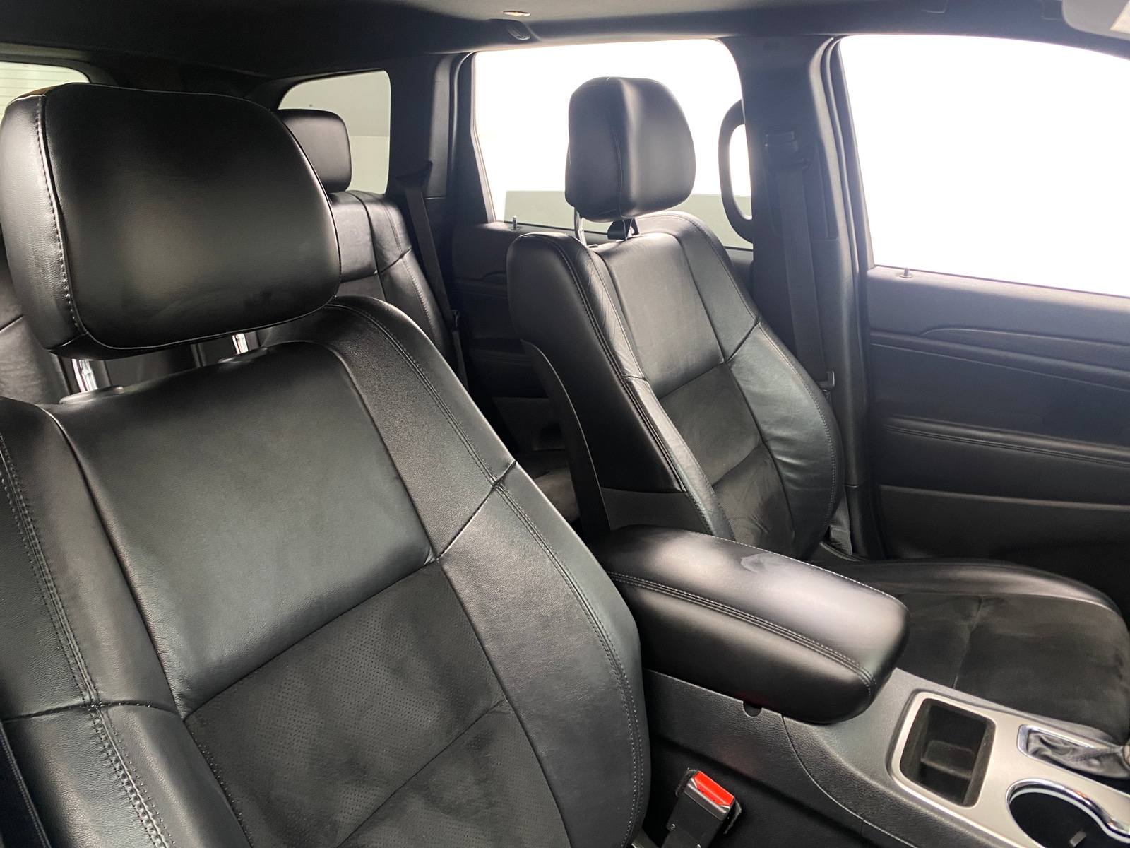 Thumbnail: 2017 Jeep Grand Cherokee - 2