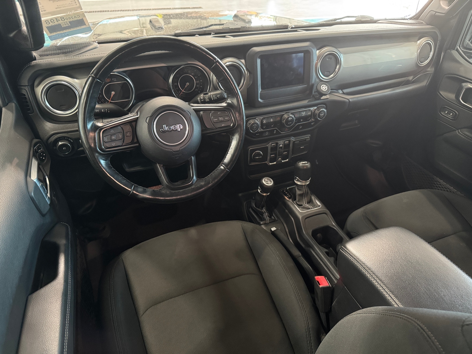 Thumbnail: 2019 Jeep Wrangler - 3