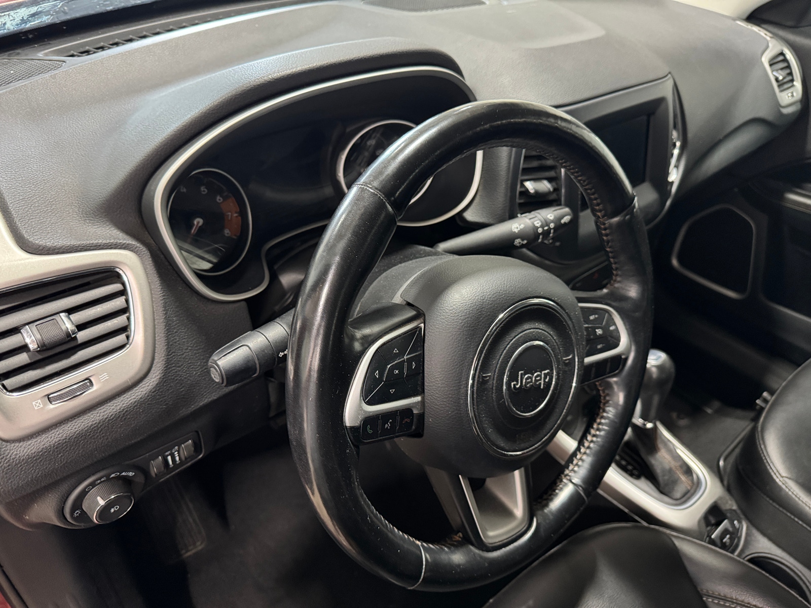 Thumbnail: 2021 Jeep Compass - 3
