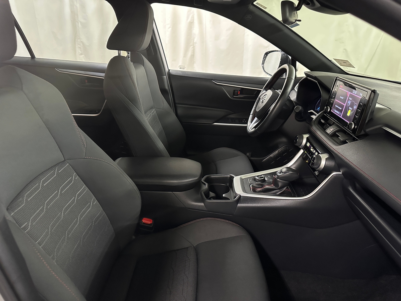 Thumbnail: 2021 Toyota RAV4 - 2