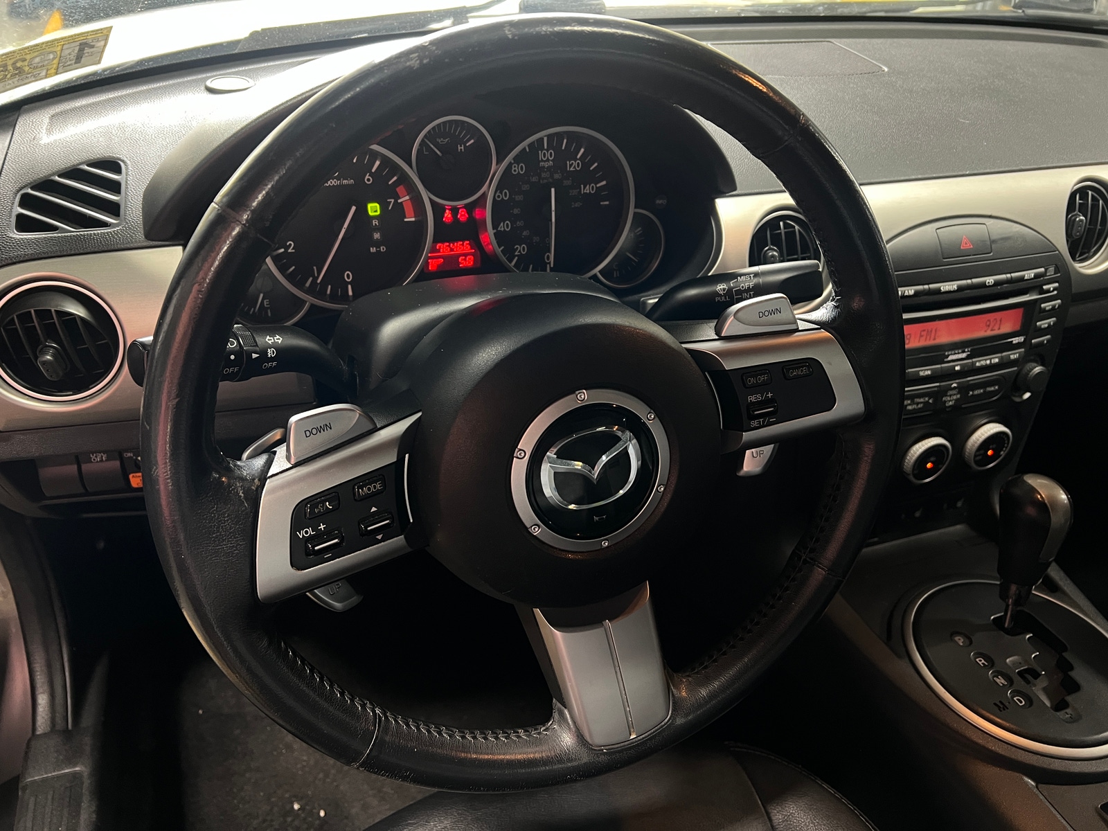Thumbnail: 2010 Mazda MX-5 Miata - 4