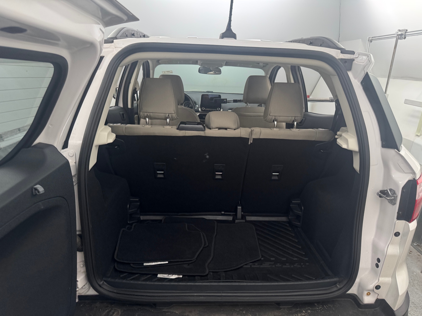 Thumbnail: 2020 Ford EcoSport - 7