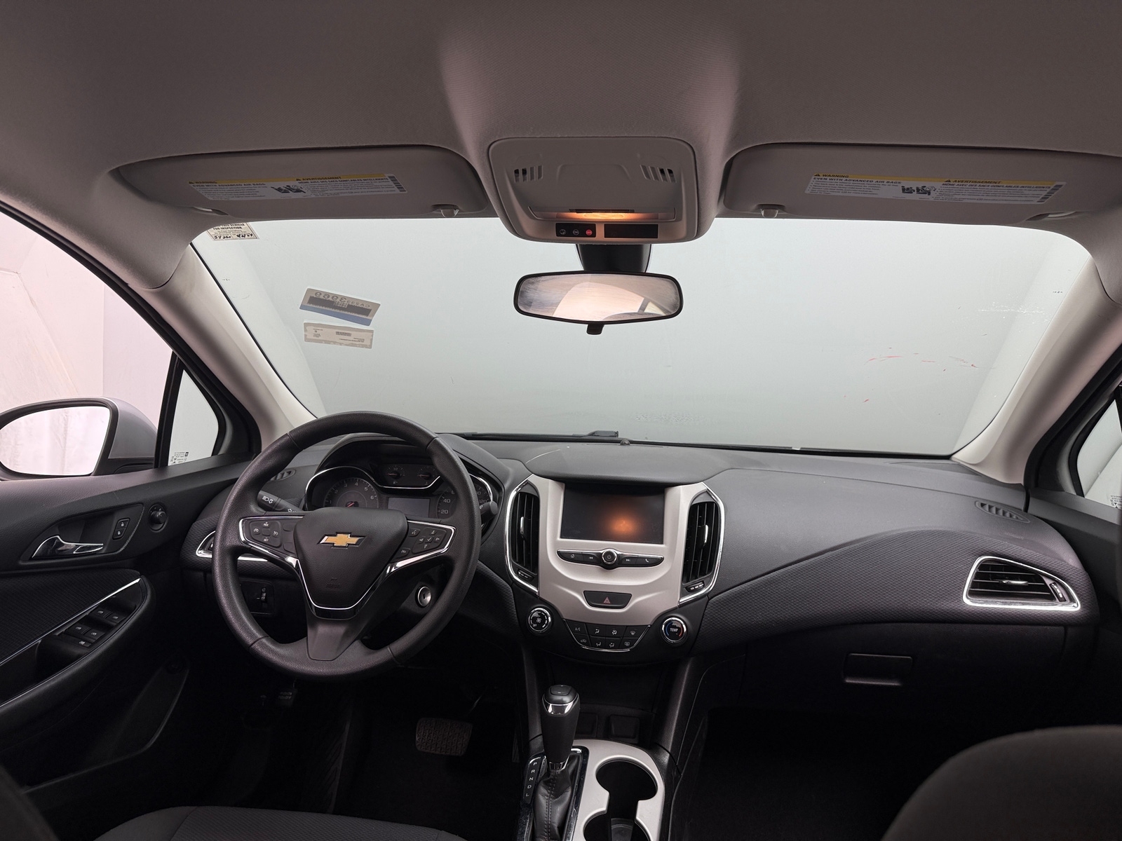 Thumbnail: 2017 Chevrolet Cruze - 3