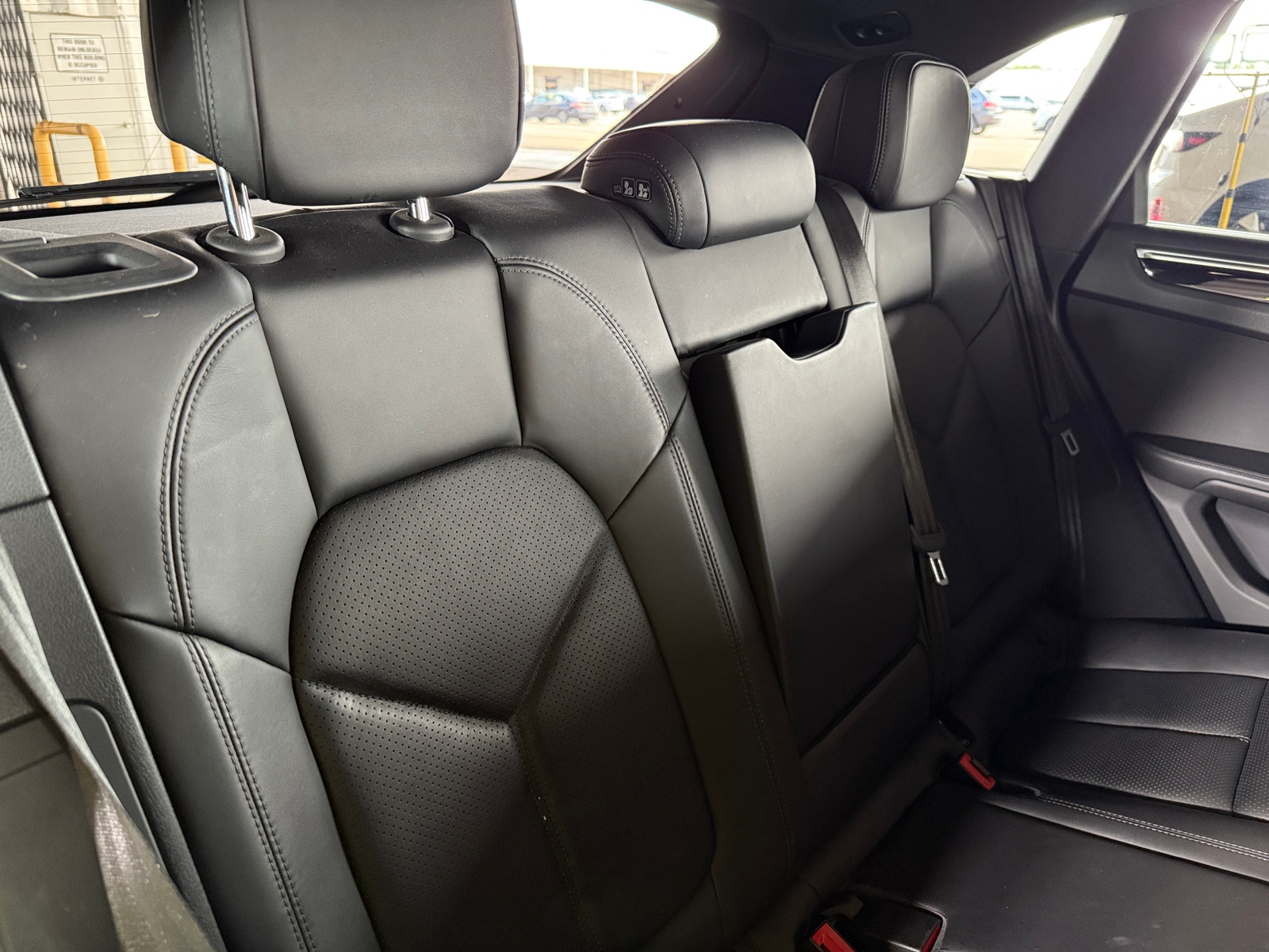 Thumbnail: 2018 Porsche Macan - 5