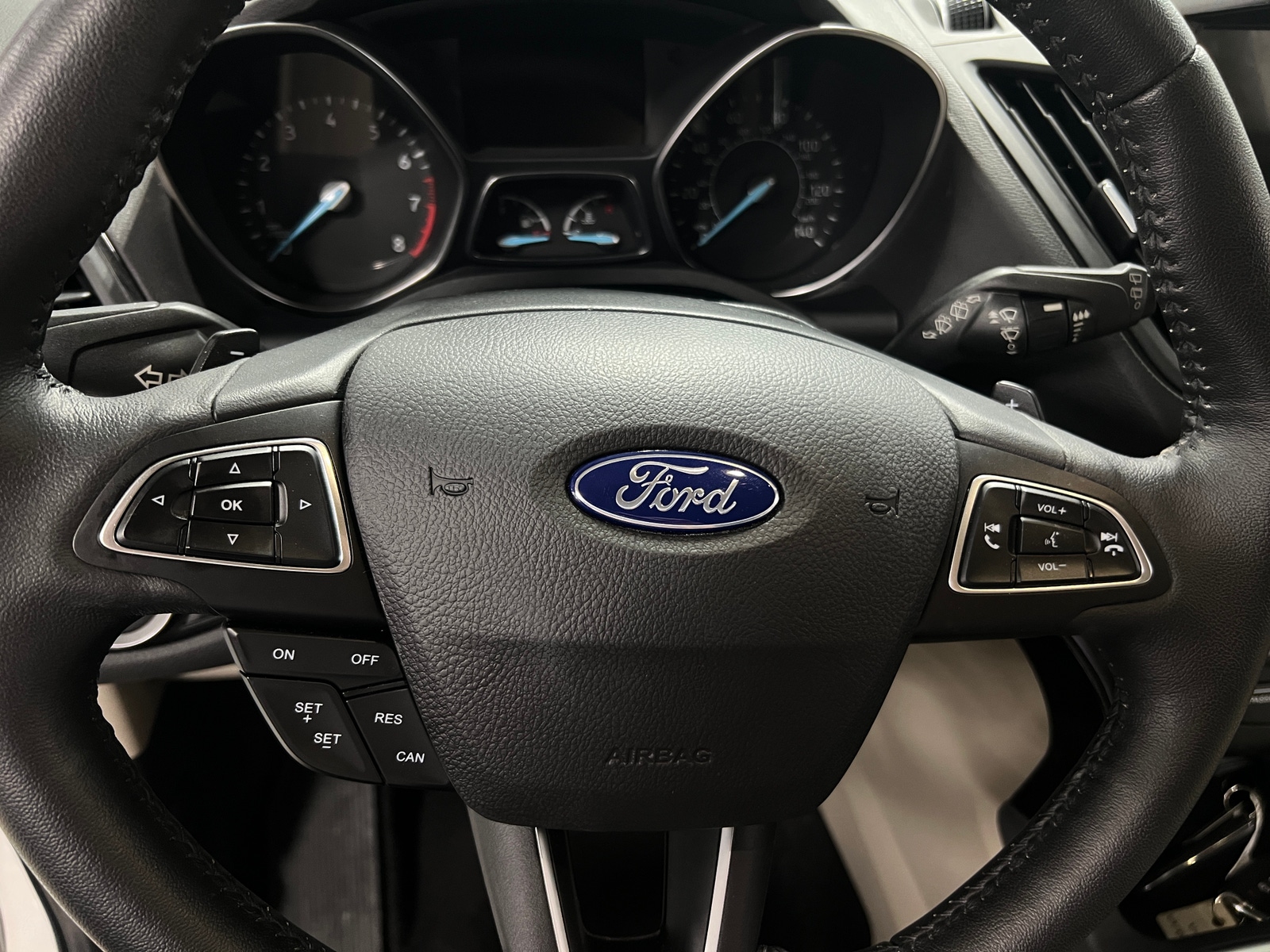 Thumbnail: 2017 Ford Escape - 4
