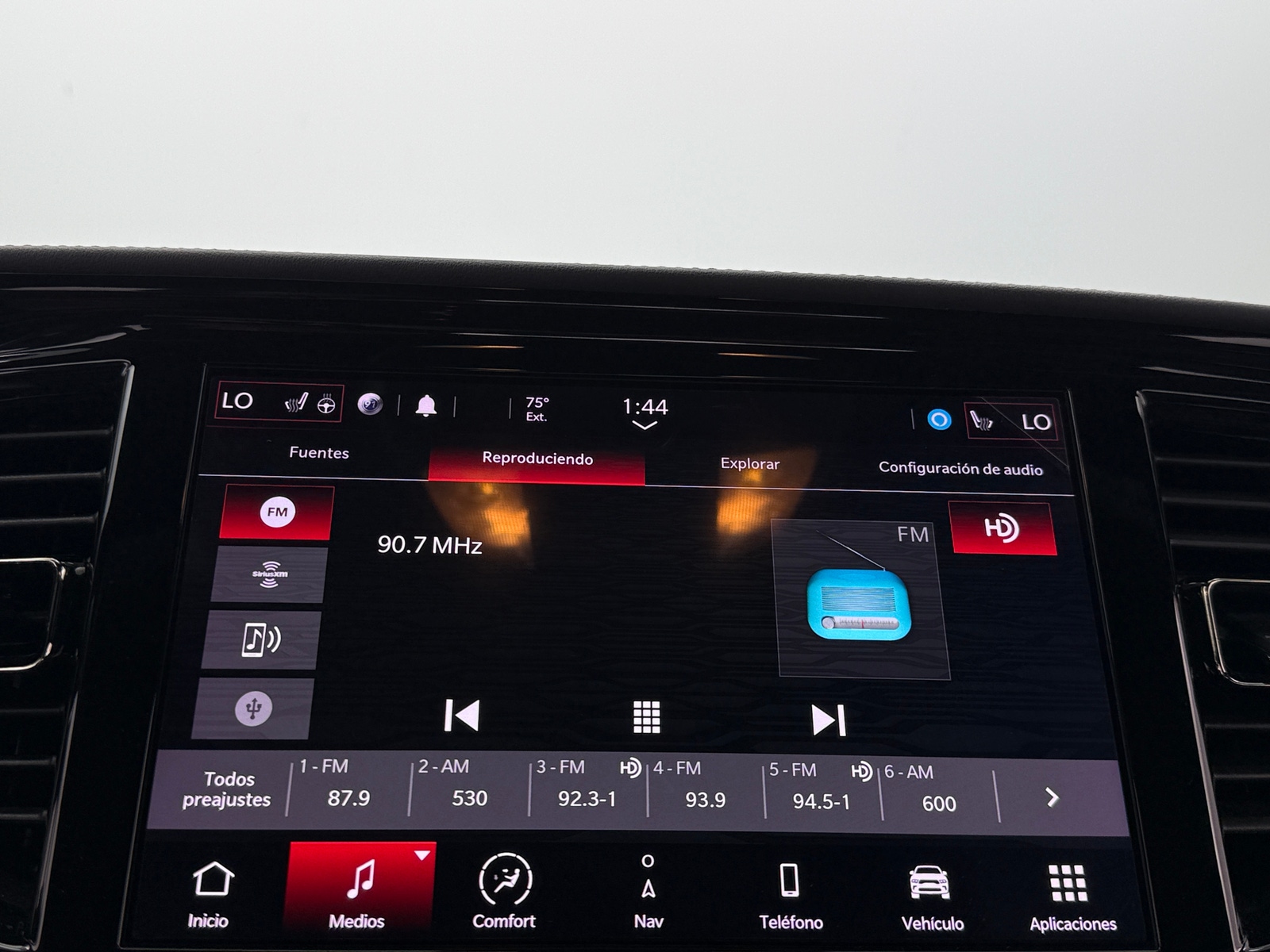 Thumbnail: 2022 Dodge Durango - 3