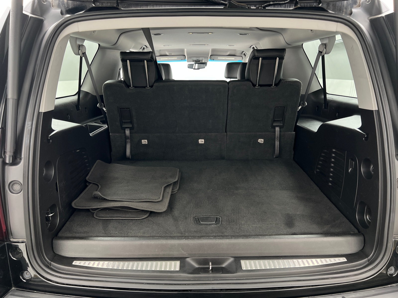 Thumbnail: 2019 Chevrolet Suburban - 6