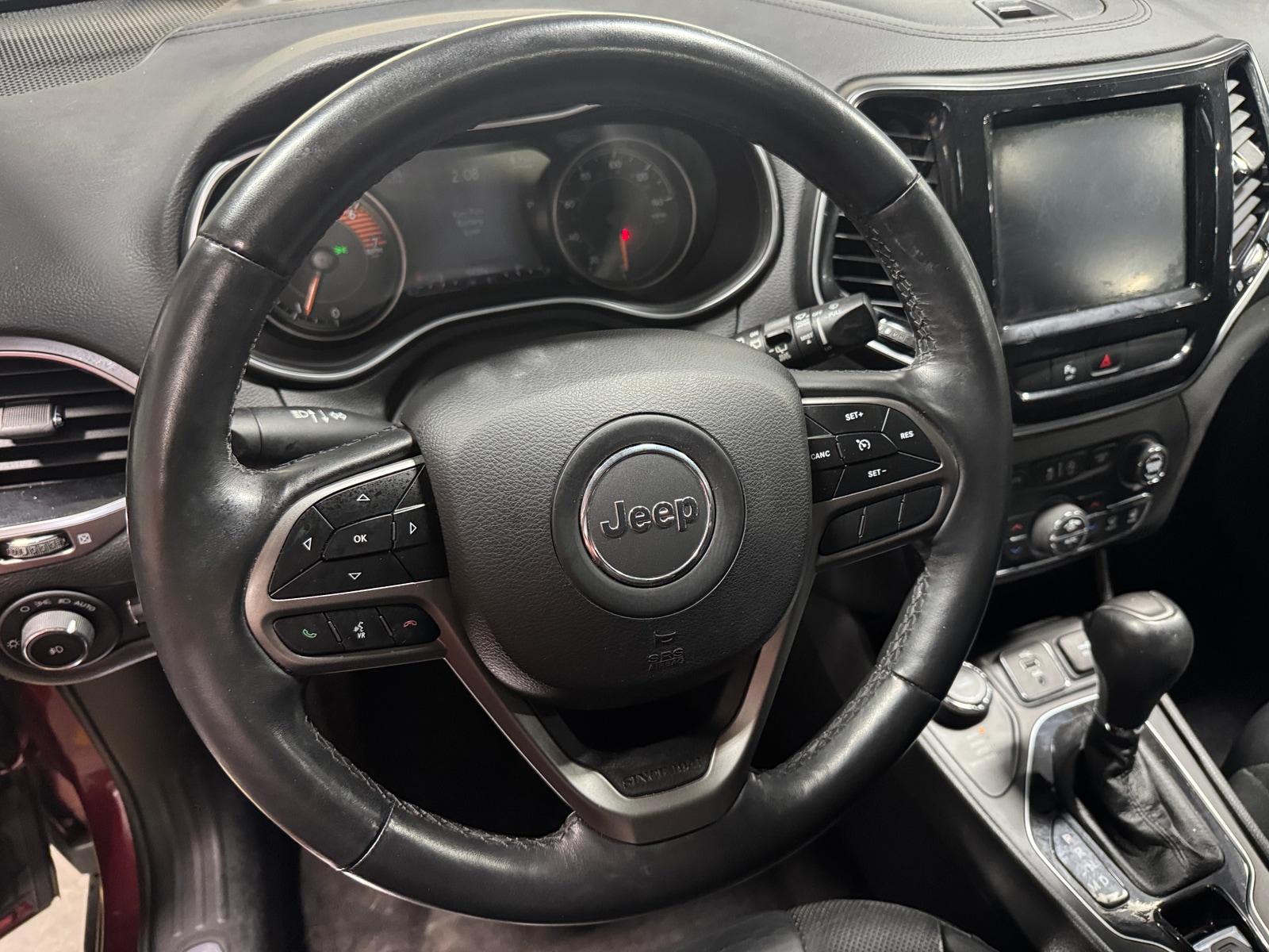 Thumbnail: 2019 Jeep Cherokee - 4
