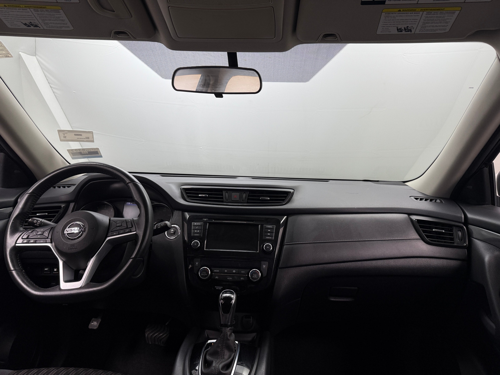 Thumbnail: 2018 Nissan Rogue - 3