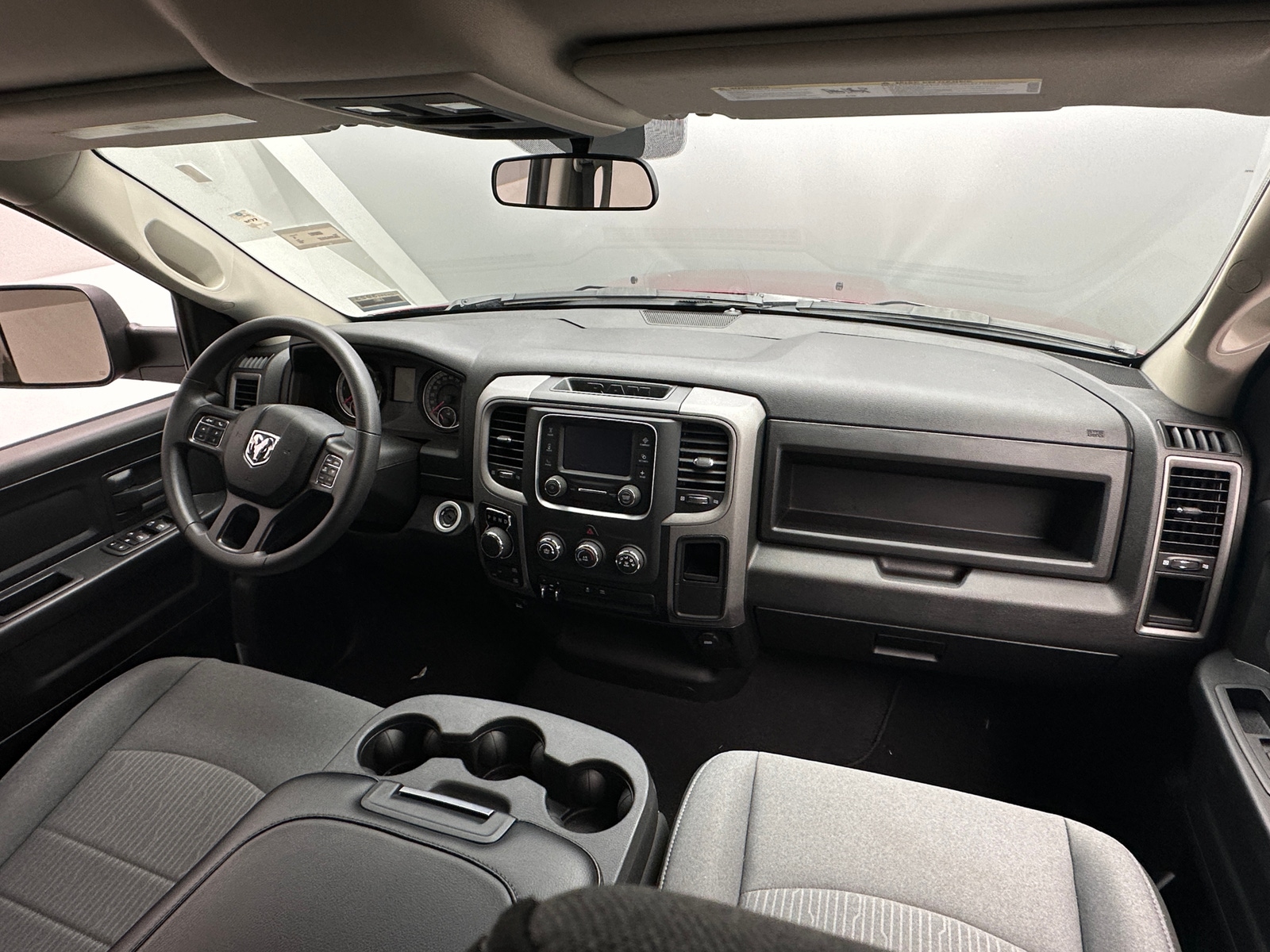 Thumbnail: 2024 RAM 1500 Classic - 3