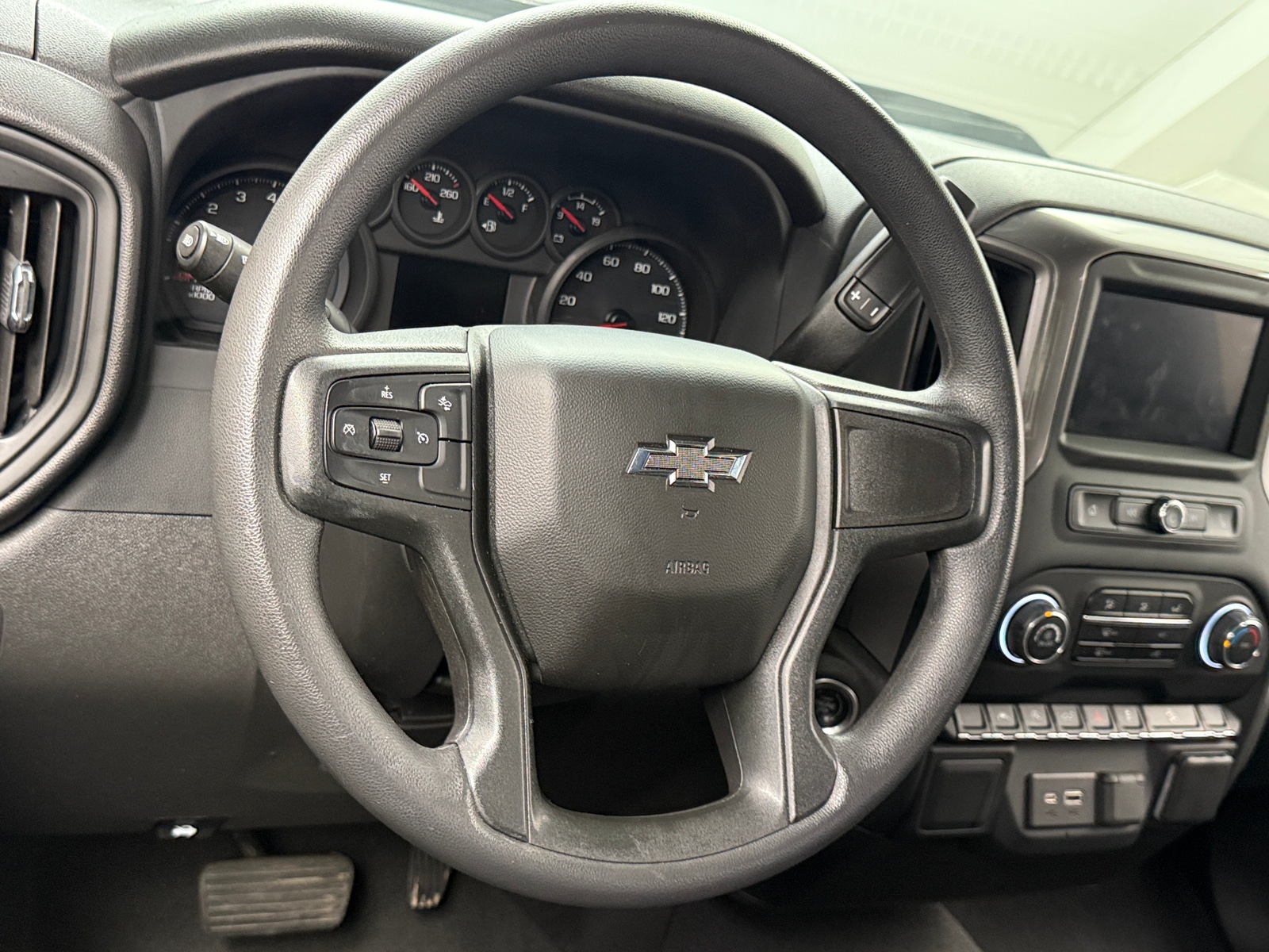 Thumbnail: 2022 Chevrolet Silverado 1500 - 5