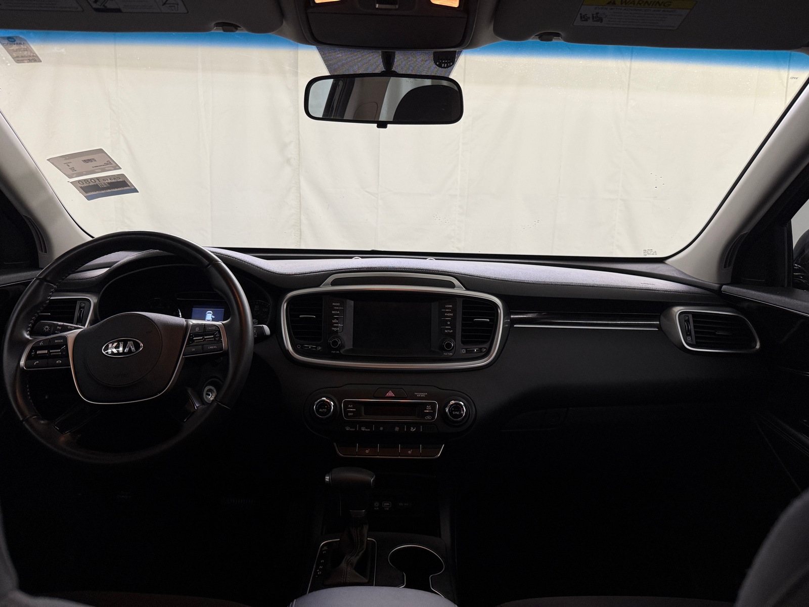 Thumbnail: 2019 Kia Sorento - 3