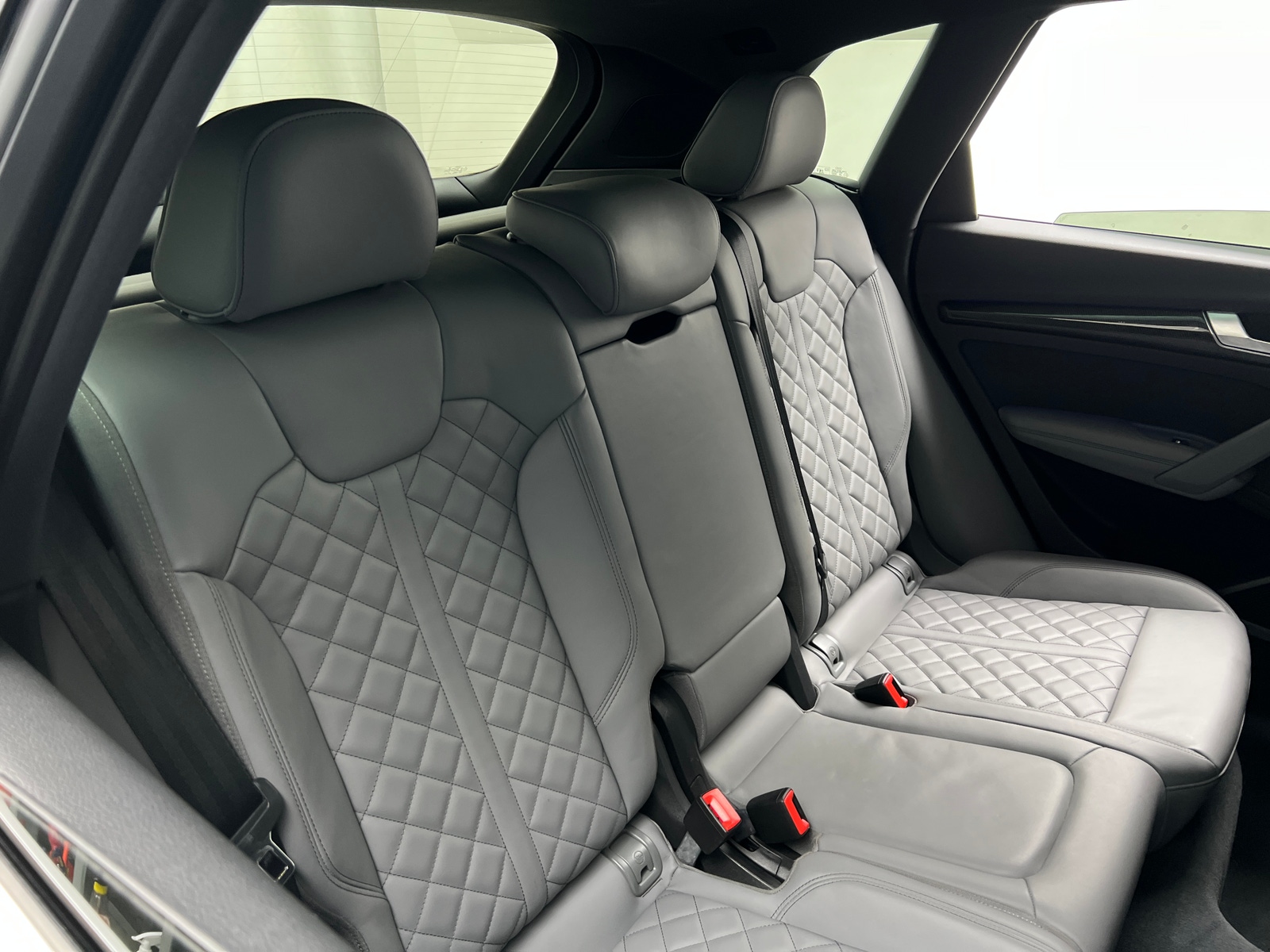 Thumbnail: 2018 Audi SQ5 - 5