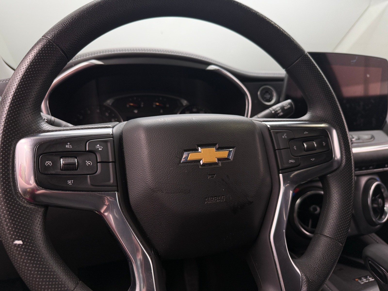 Thumbnail: 2023 Chevrolet Blazer - 5
